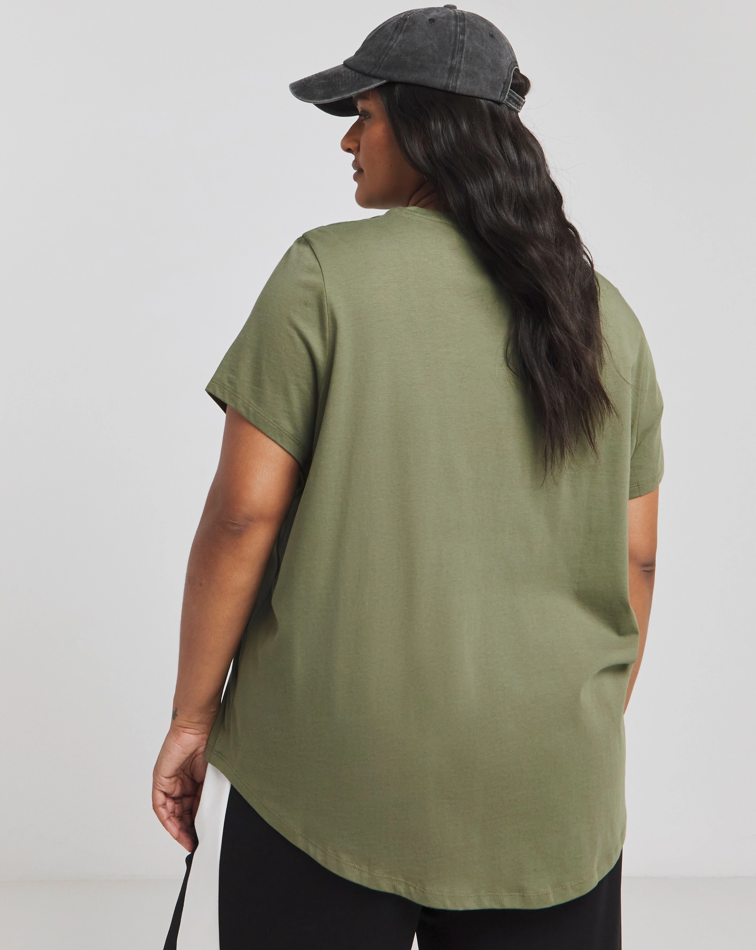 40246-simply-be-khaki-amp-black-2-pack-curved-hem-longline-t-shirt-1.jpg