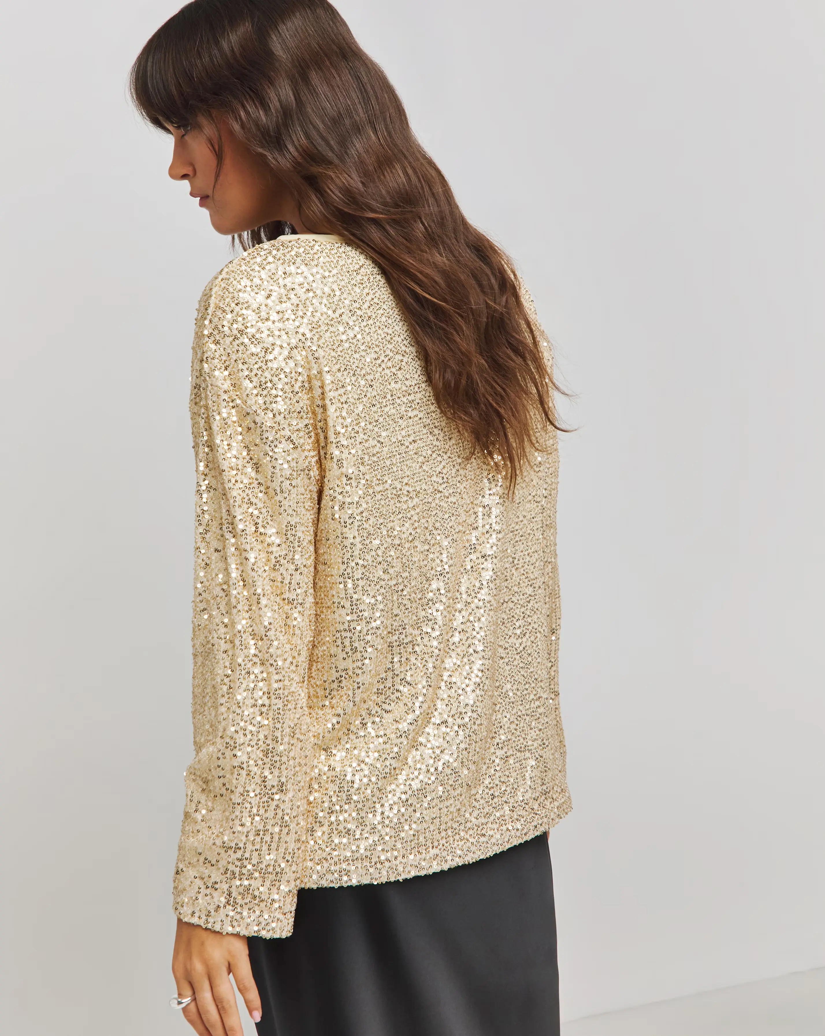 40360-gold-linear-sequin-top-1.webp