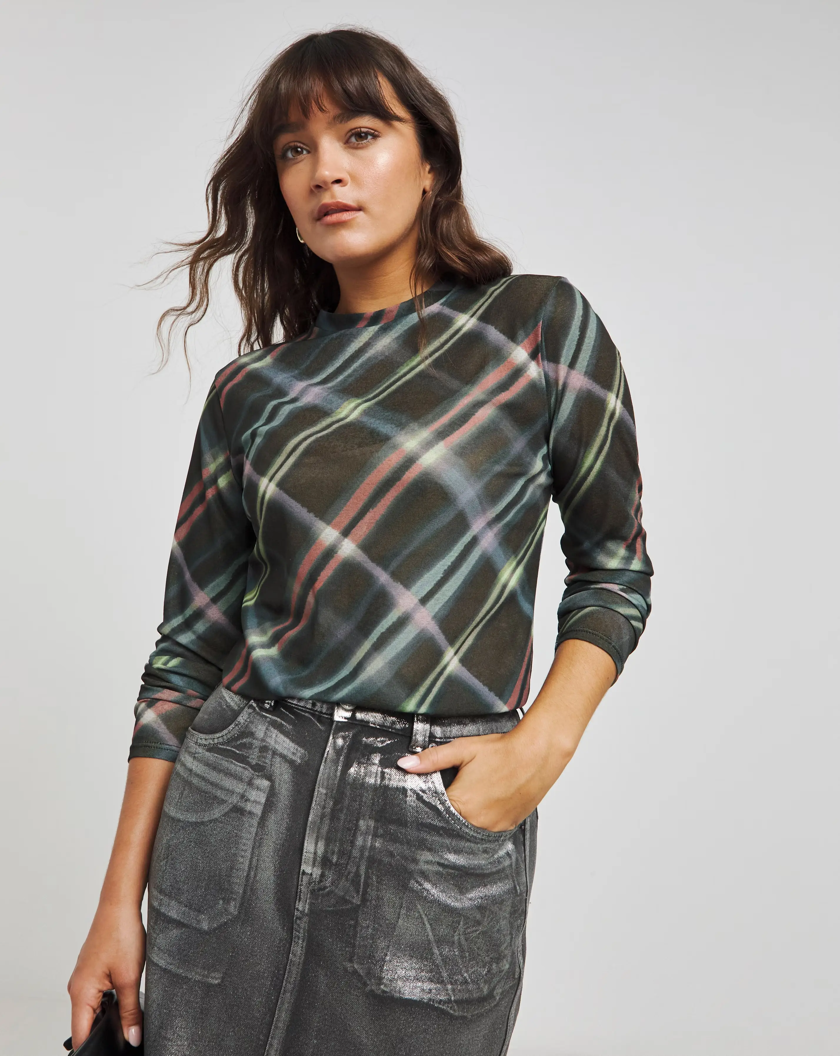 41096-black-check-print-dry-handle-mesh-top-1.webp