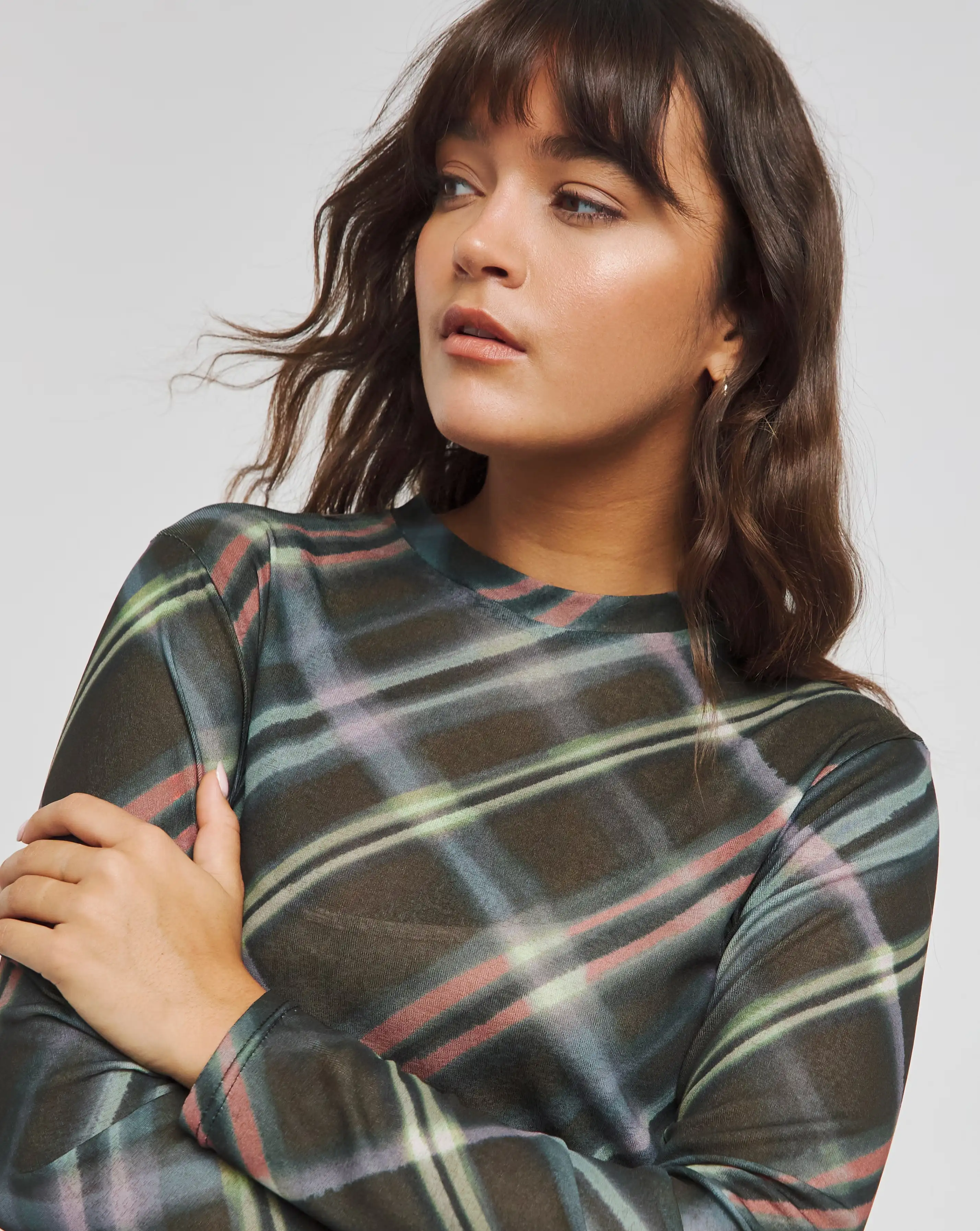 41096-black-check-print-dry-handle-mesh-top-1.webp