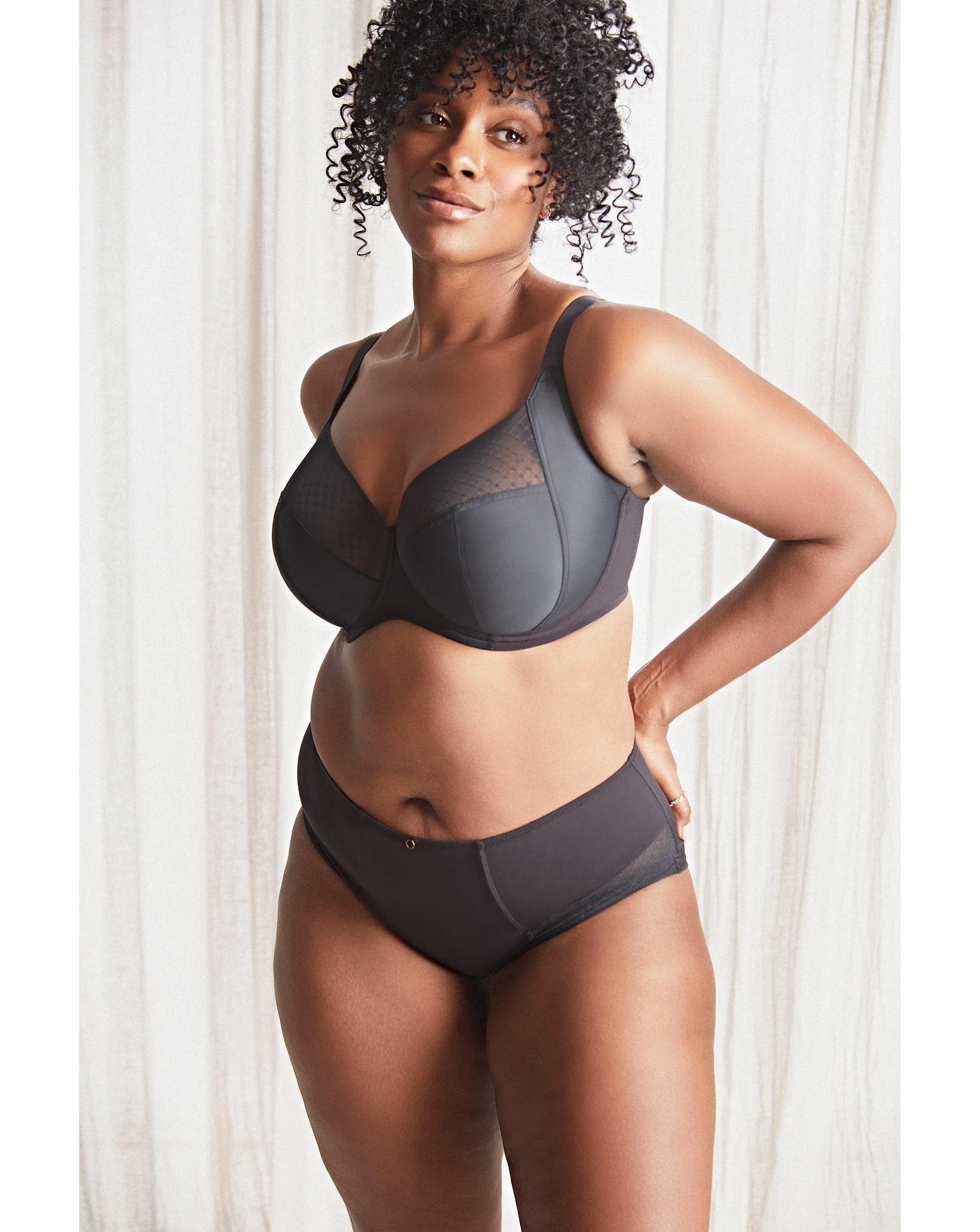 41353-sculptresse-bliss-full-cup-wired-bra-1.webp