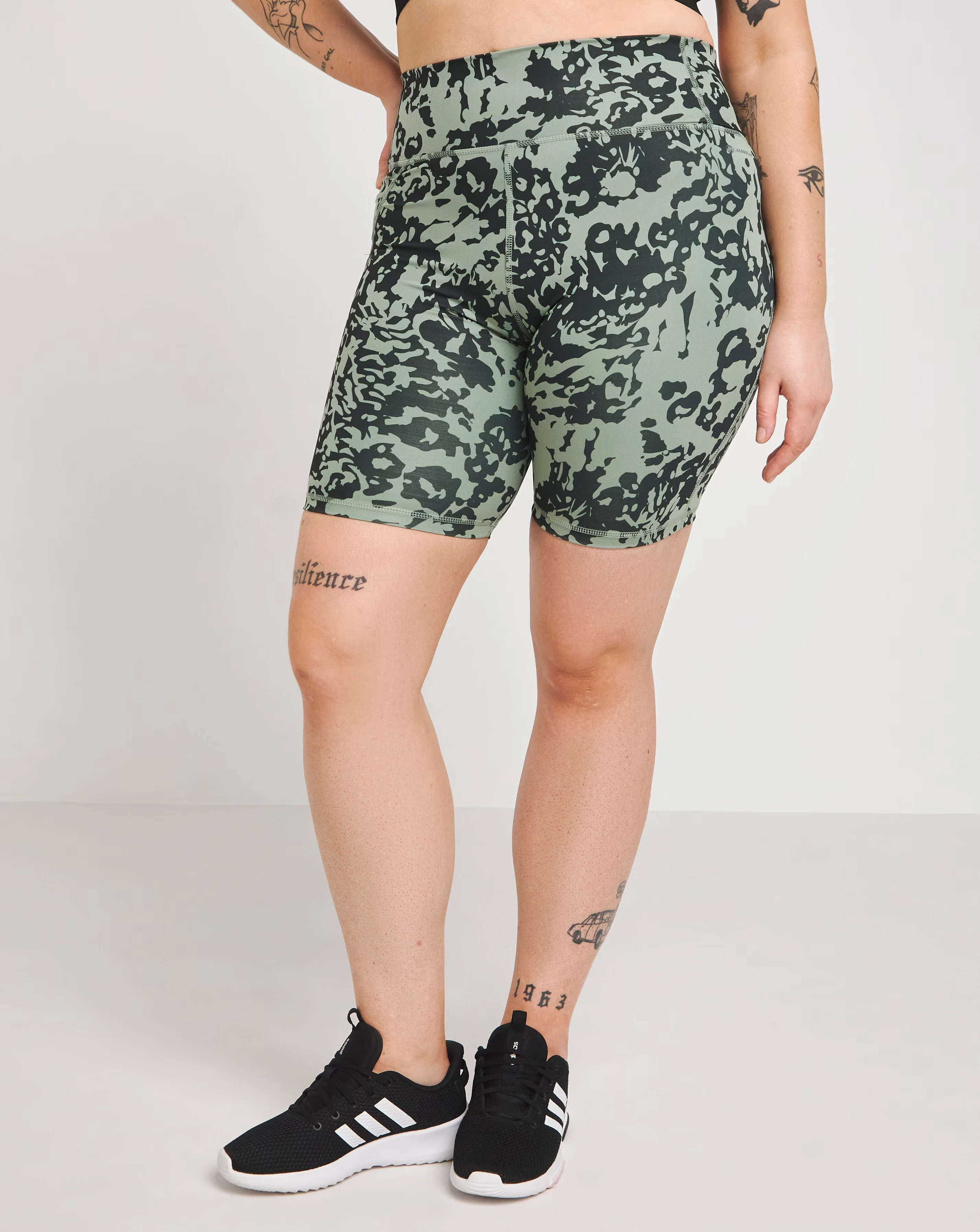 42556-adidas-training-short-leggings-1.webp