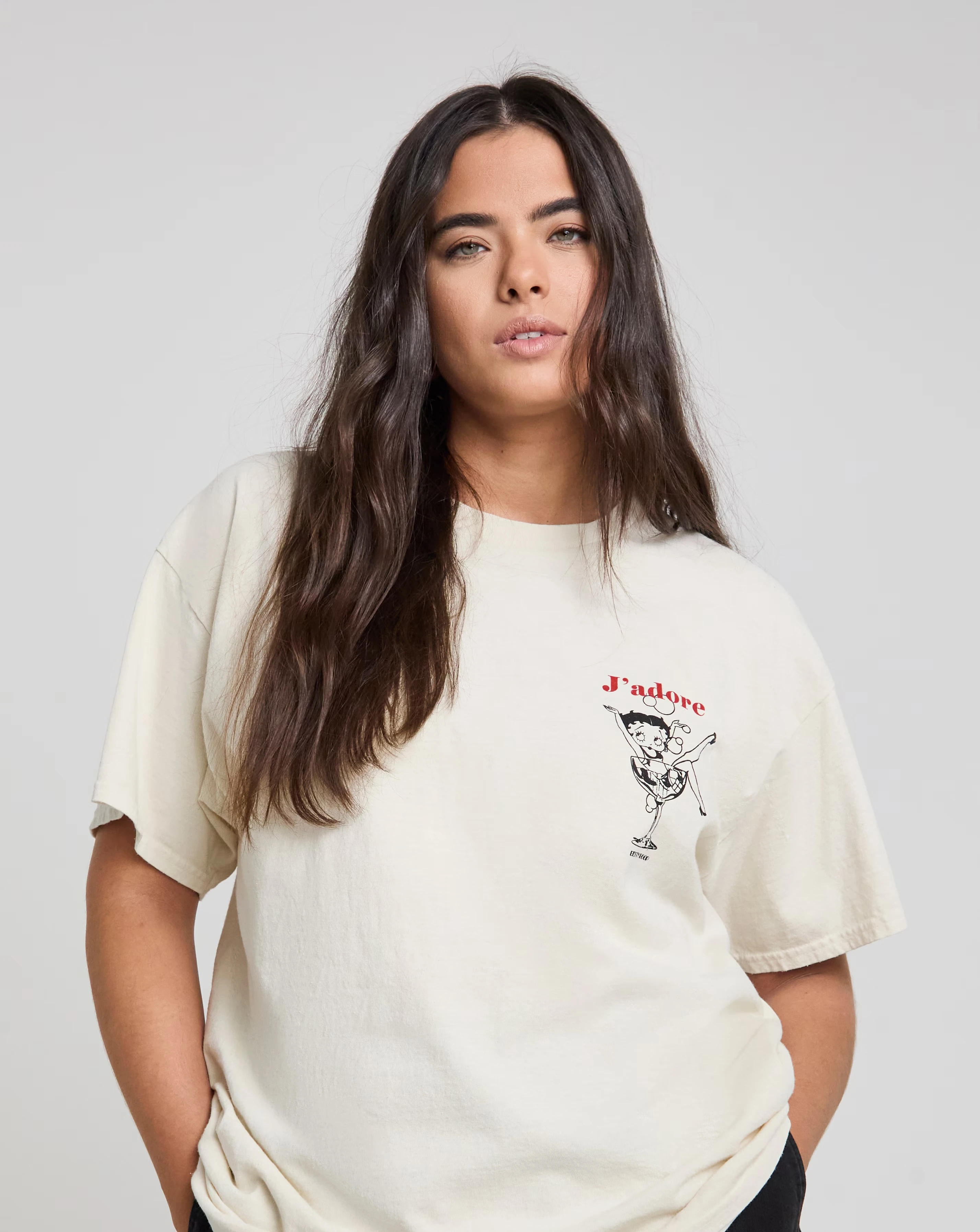 Ecru Betty Boop License T-Shirt 1 42593-ecru-betty-boop-license-t-shirt-1.webp