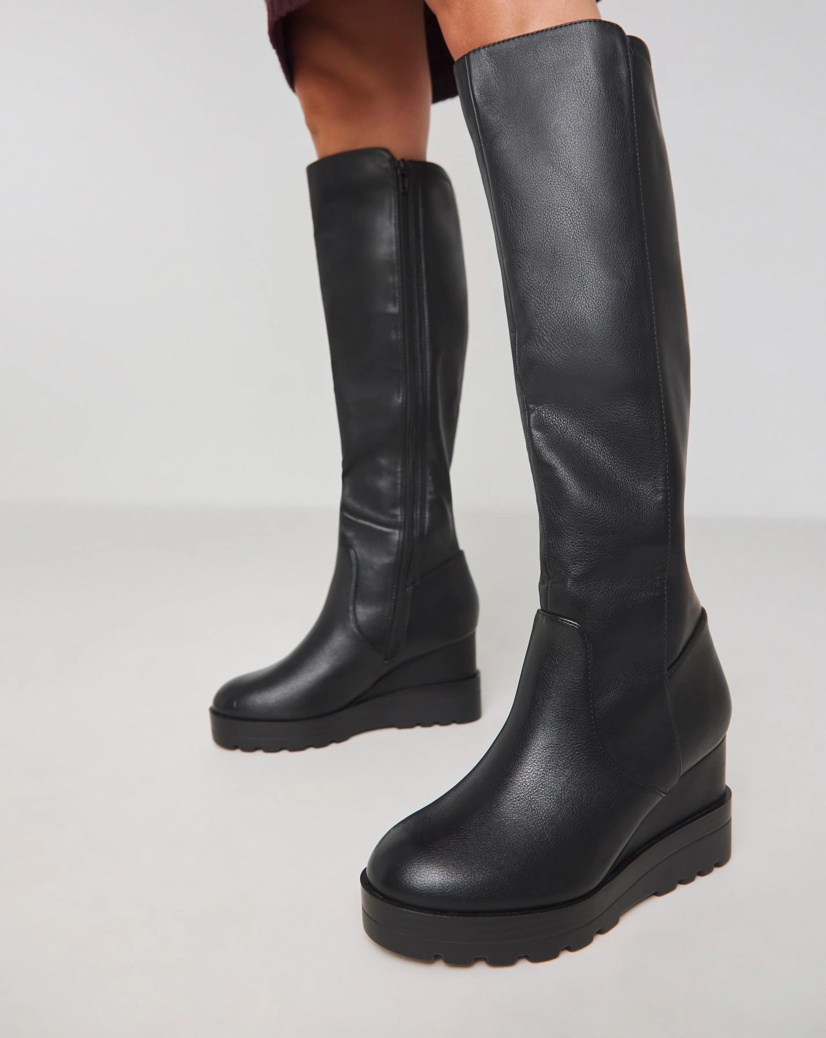 43051-leyner-stretch-wedge-knee-high-boots-extra-wide-eee-fit-standard-calf-1.webp