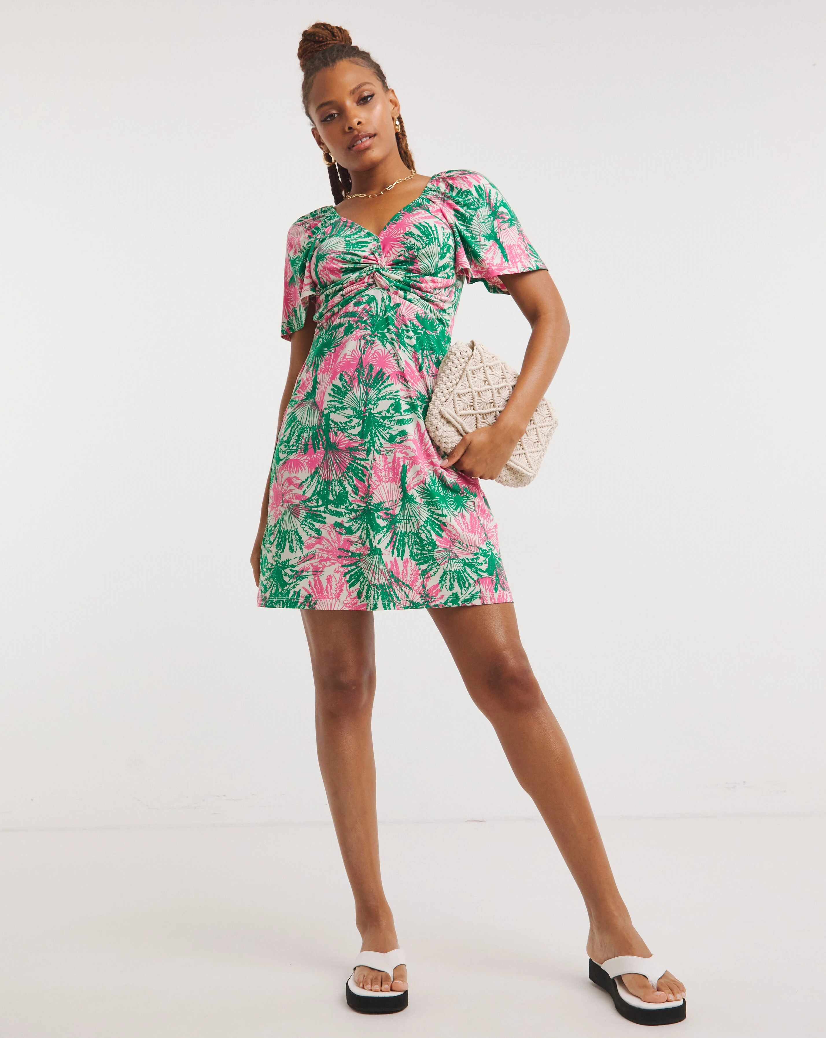 44092-simply-be-tropical-floral-print-twist-front-skater-dress-1.webp