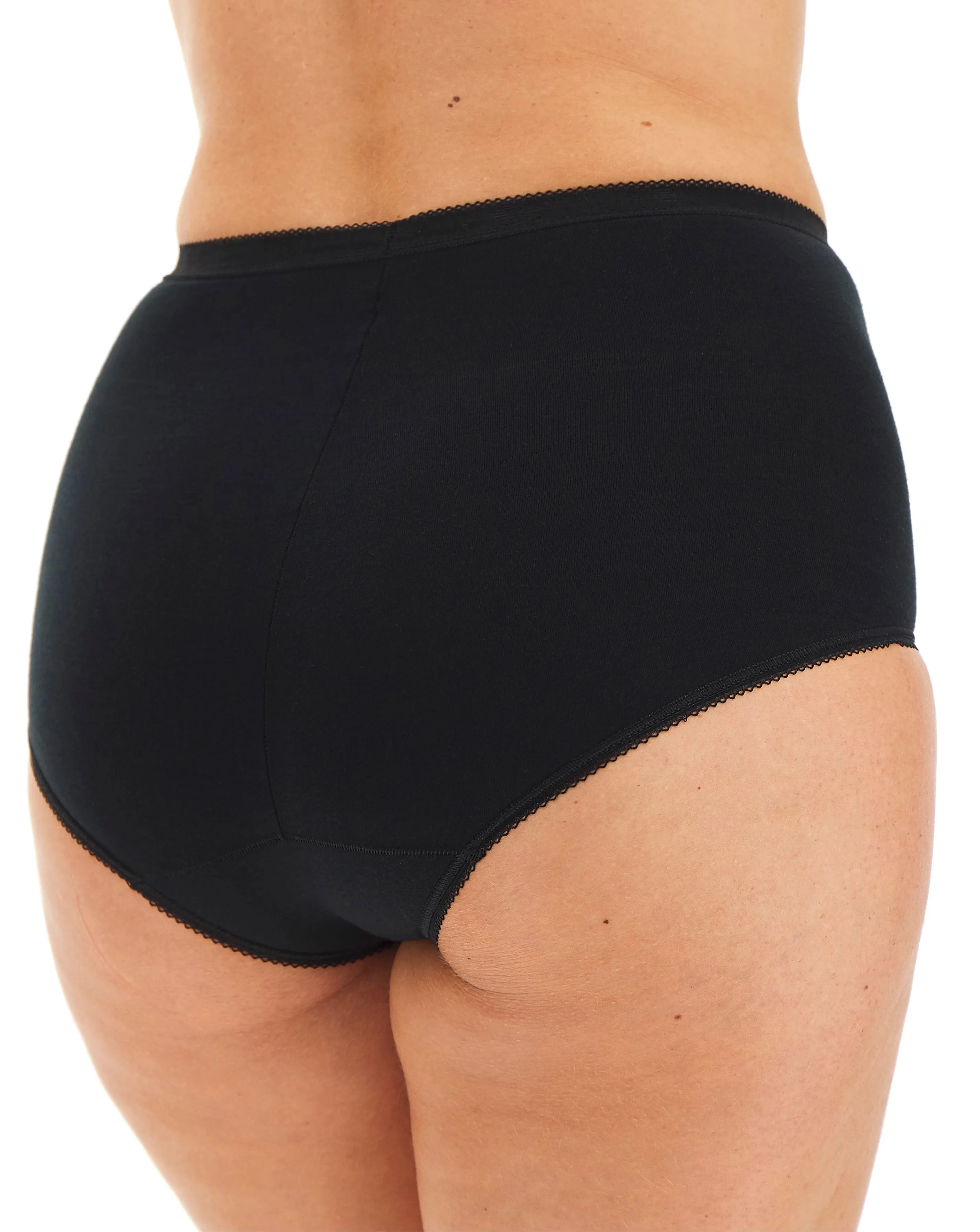 44609-sloggi-6-pack-cotton-basic-maxi-knickers-black-skintone-or-white-1.webp