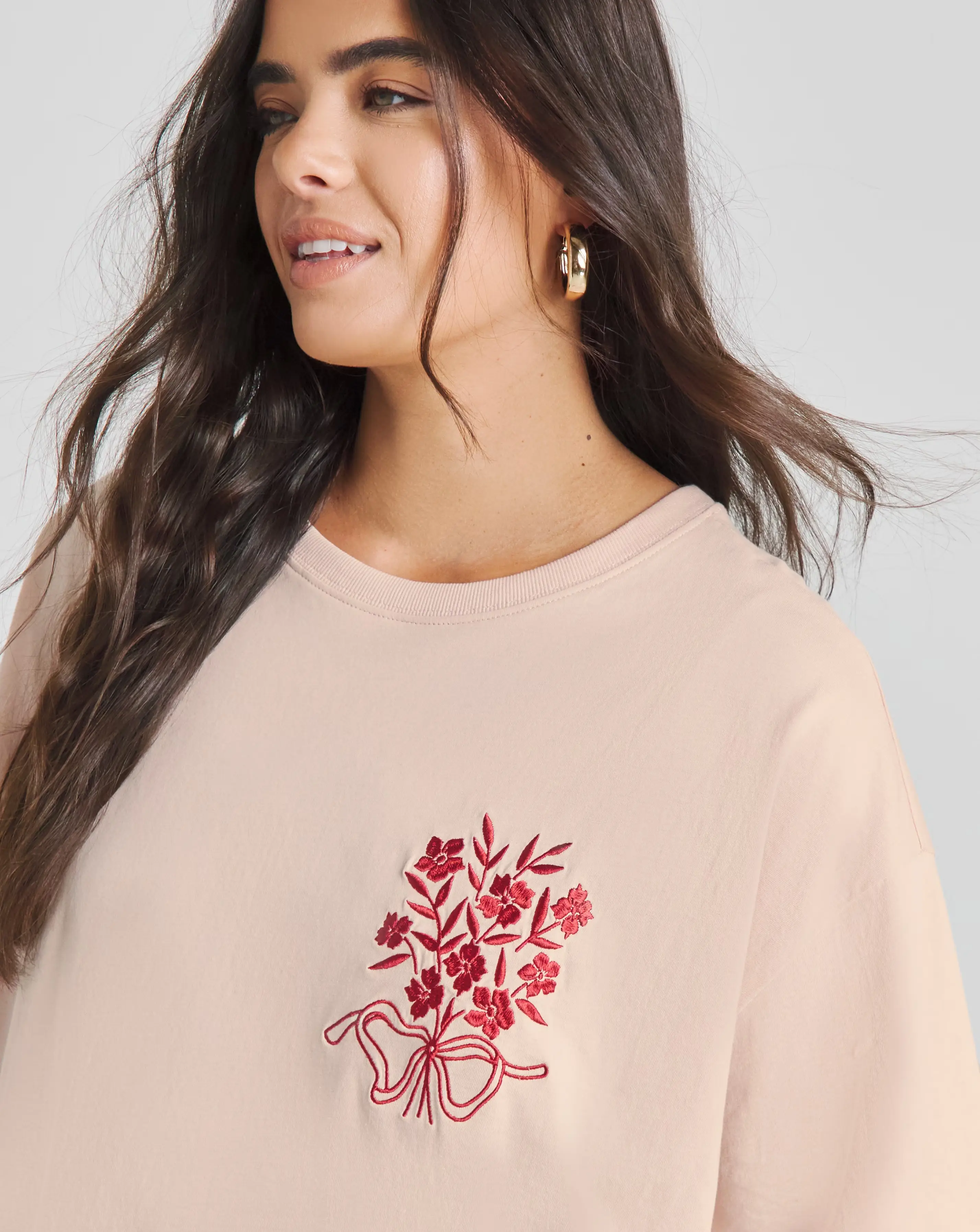 46126-blush-pink-pocket-embroidery-t-shirt-1.jpg