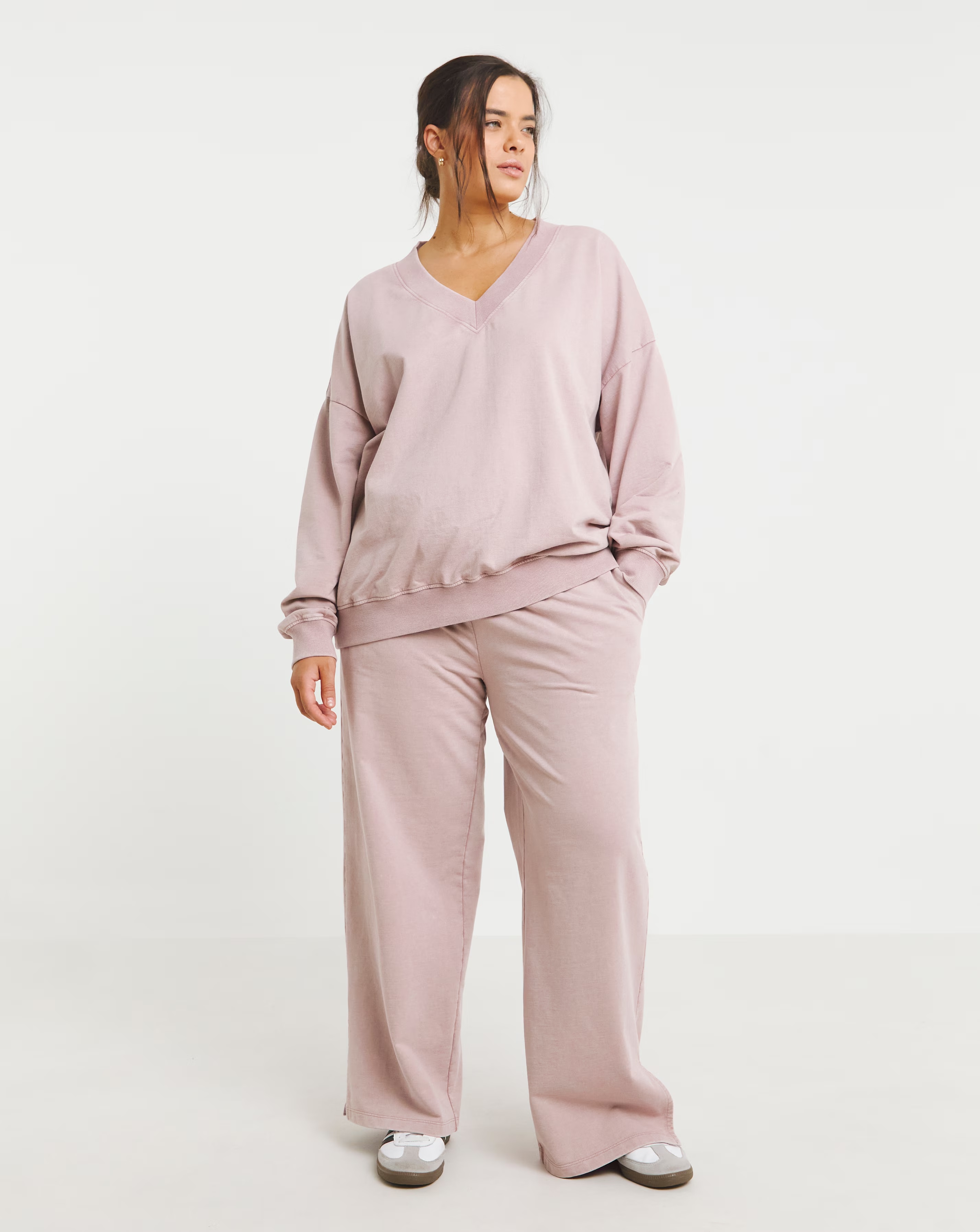 47101-simply-be-pink-v-neck-sweatshirt-1.webp