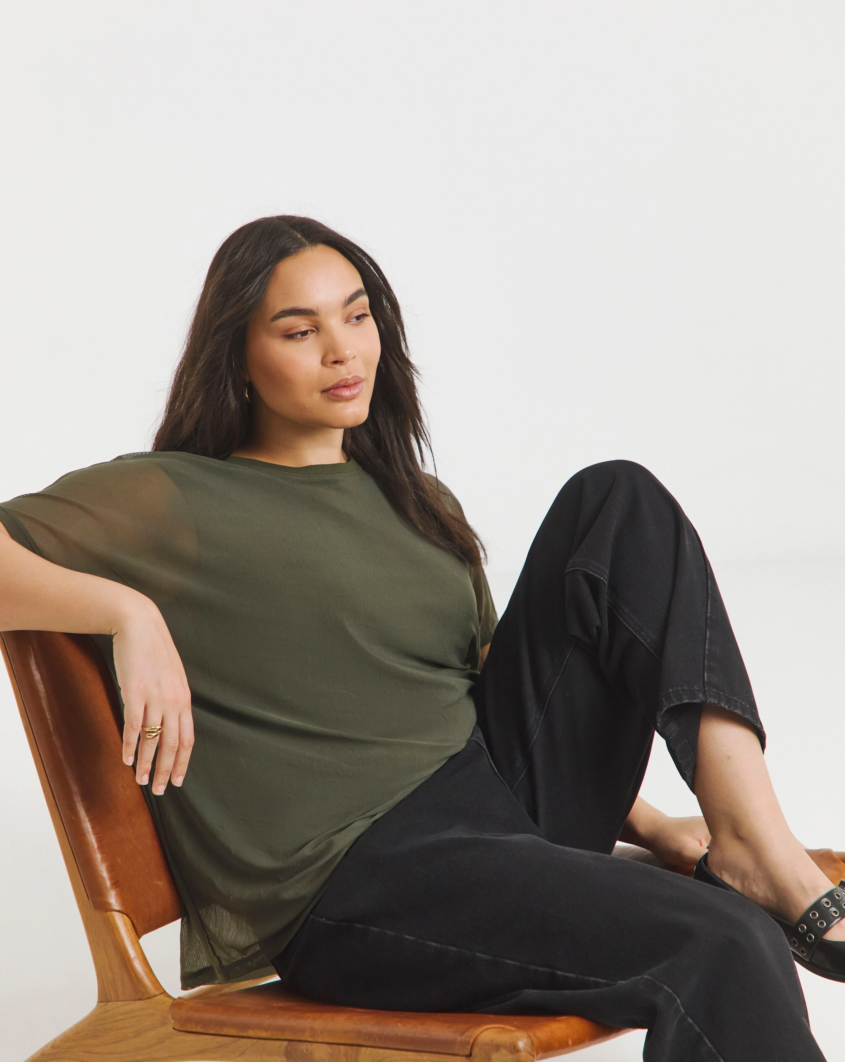47256-dark-green-mesh-layer-t-shirt-1.webp
