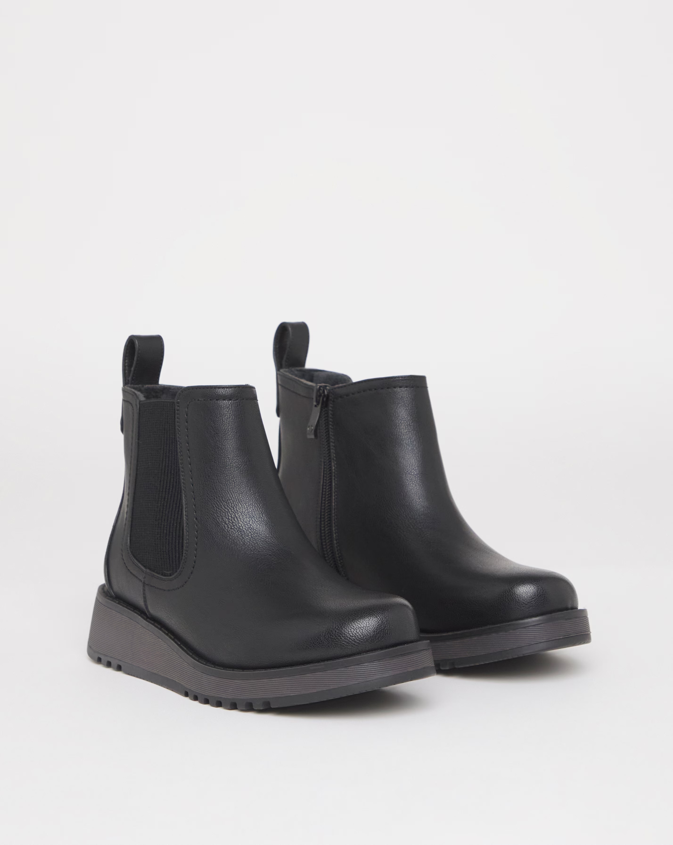 49451-heavenly-feet-rolo-chelsea-boot-ex-wide-fit-1.webp