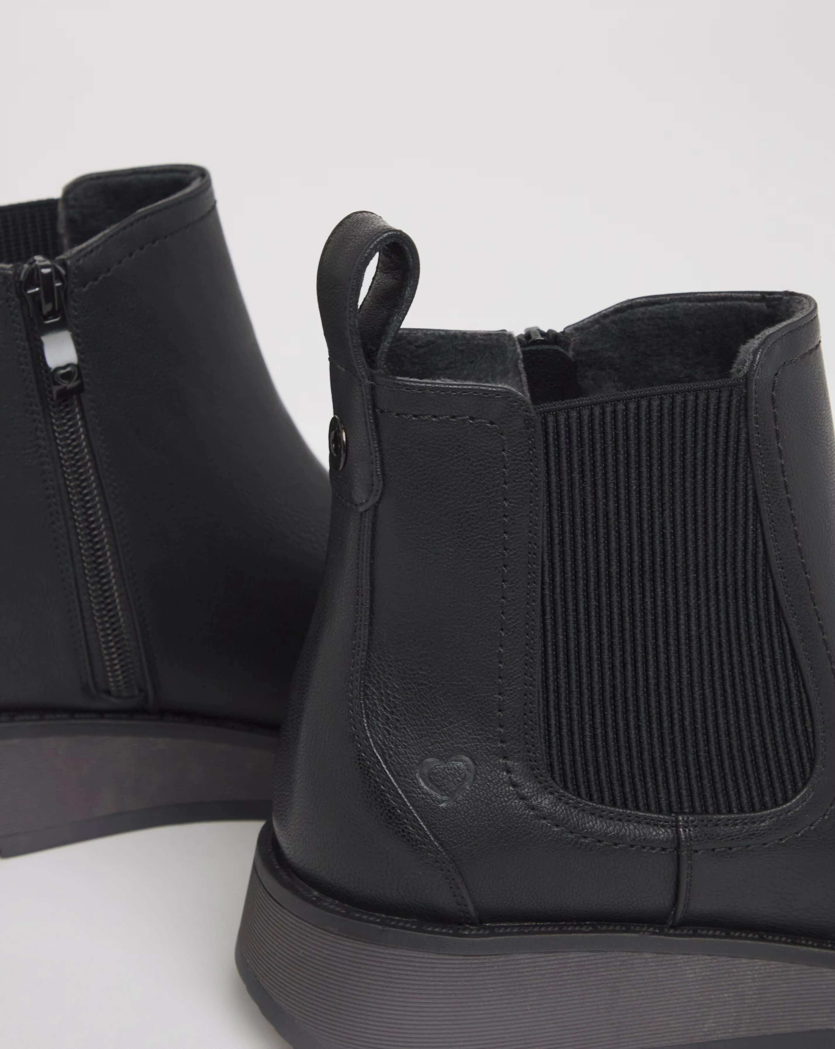 49451-heavenly-feet-rolo-chelsea-boot-ex-wide-fit-1.webp