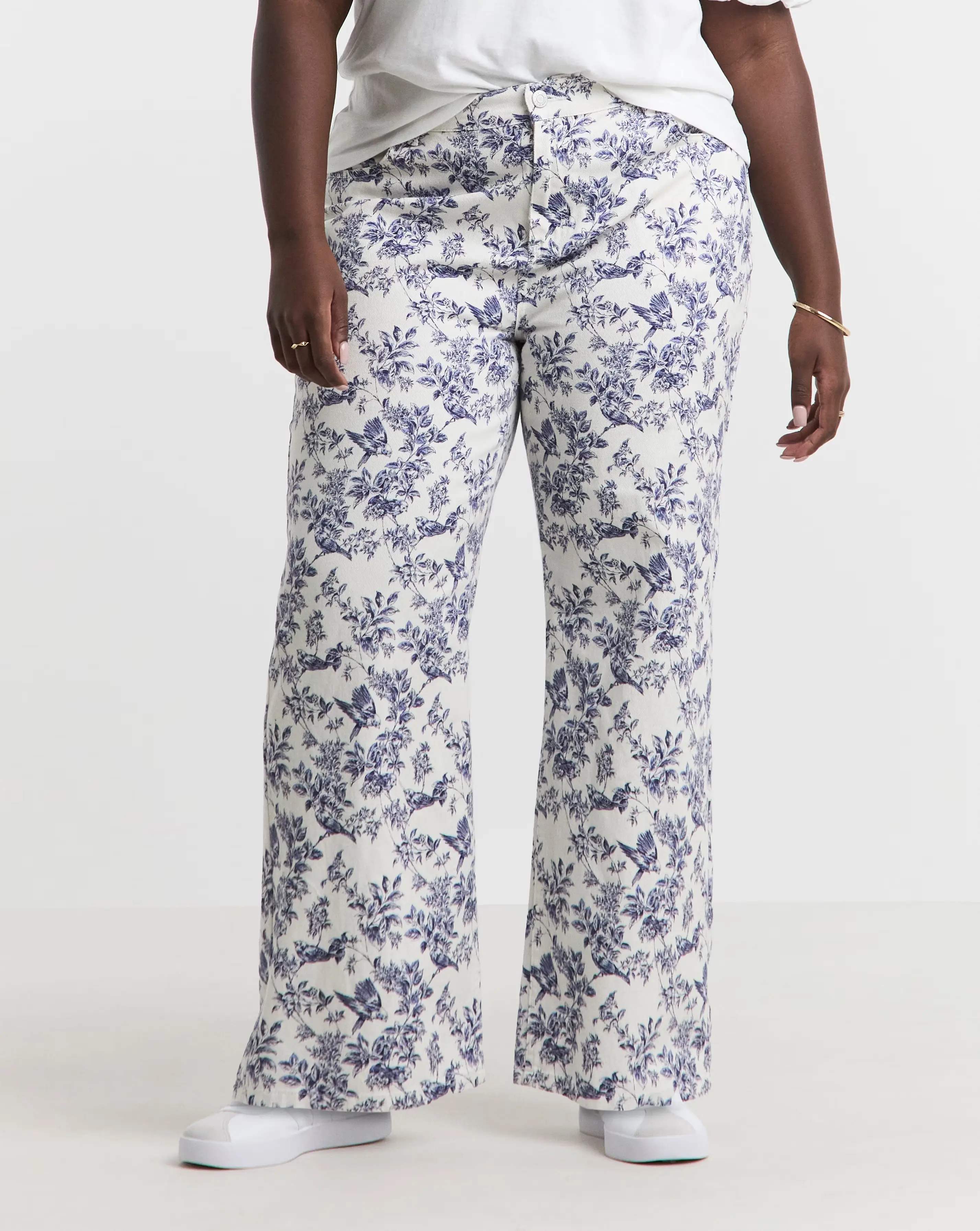 5038-simply-be-blue-floral-printed-denim-wide-leg-jeans-1.jpg