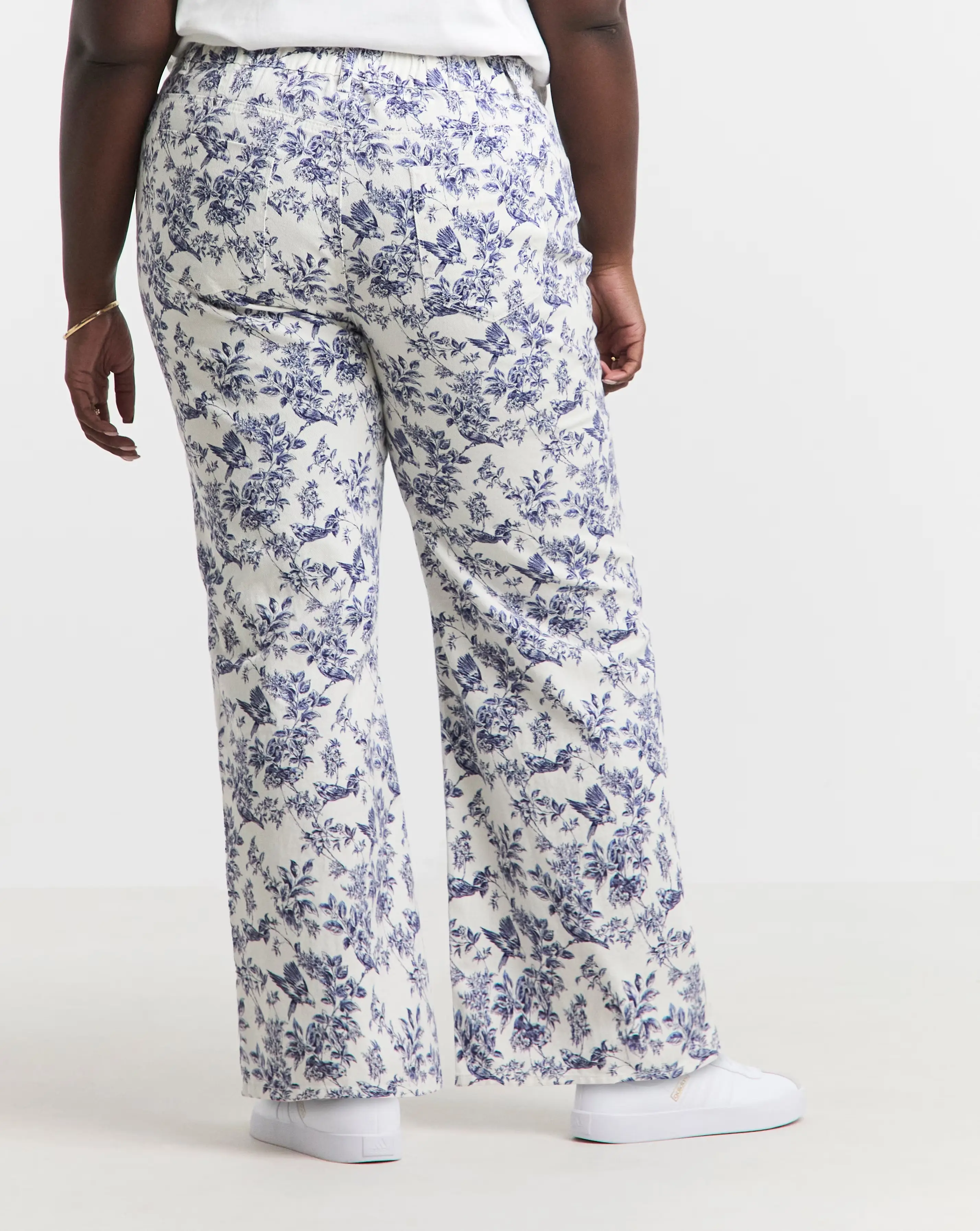 5038-simply-be-blue-floral-printed-denim-wide-leg-jeans-1.jpg