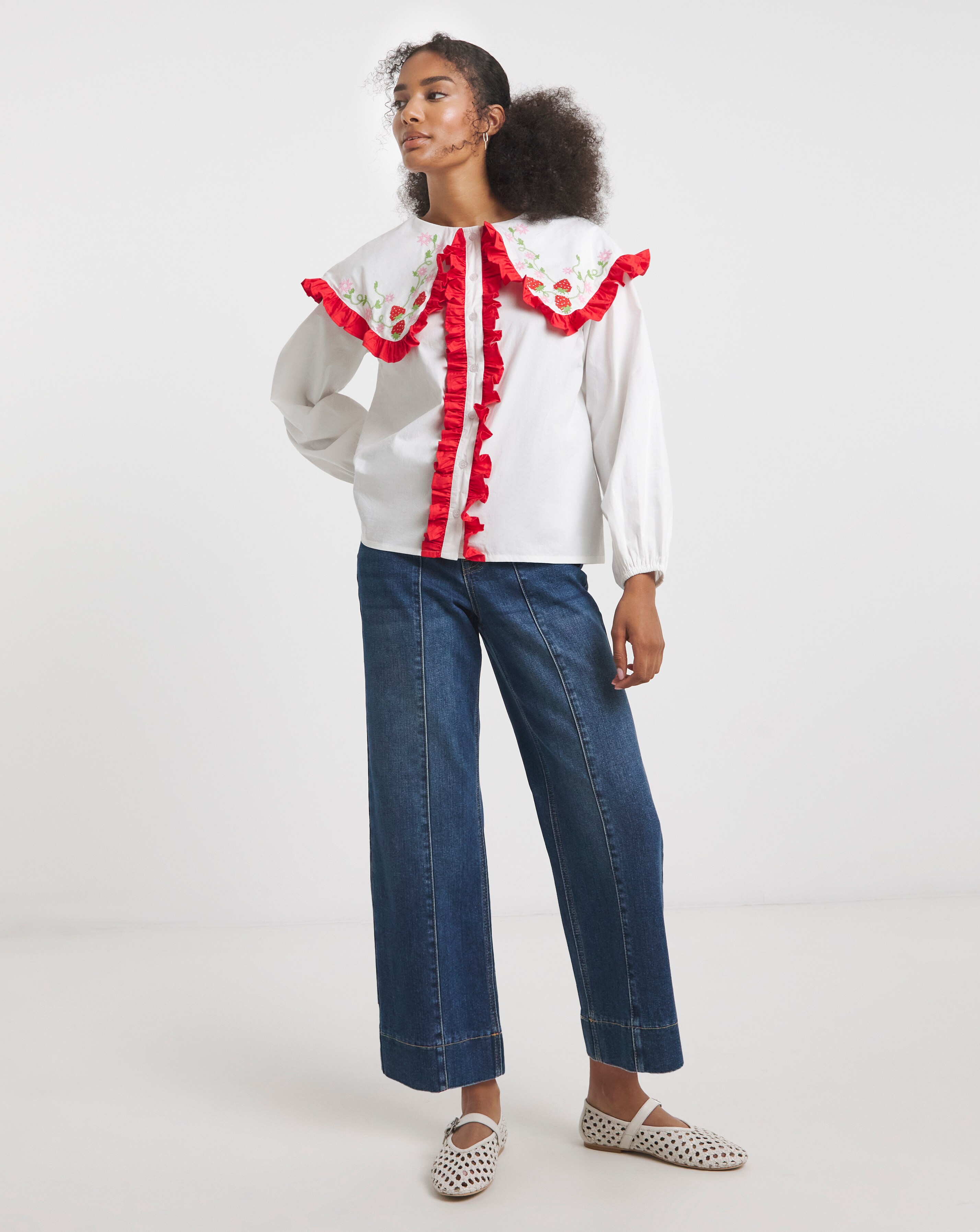 50793-neon-rose-embroidered-cotton-poplin-blouse-with-strawberry-embroidery-1.webp