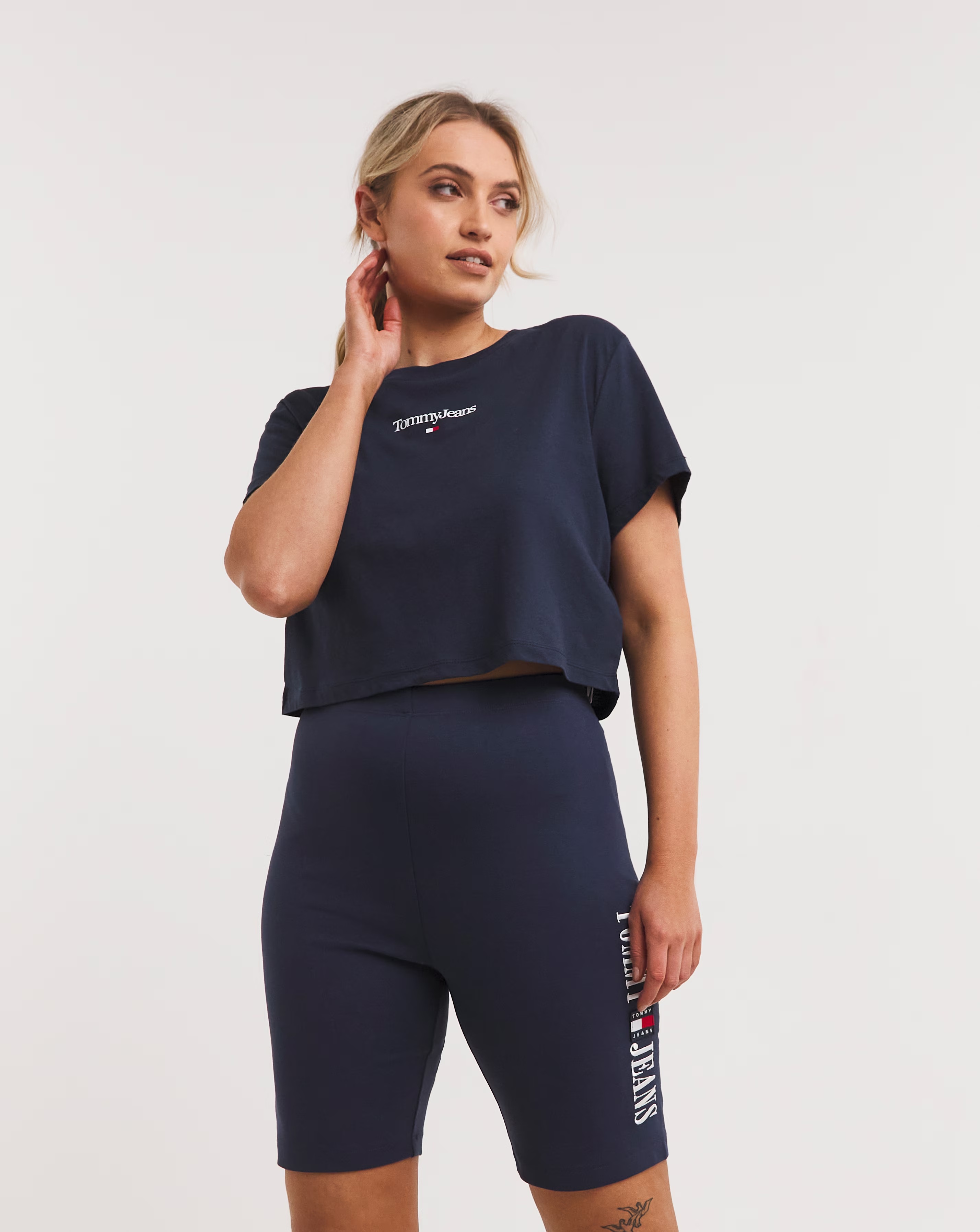 Tommy Jeans Crop Essential Short Sleeve Top