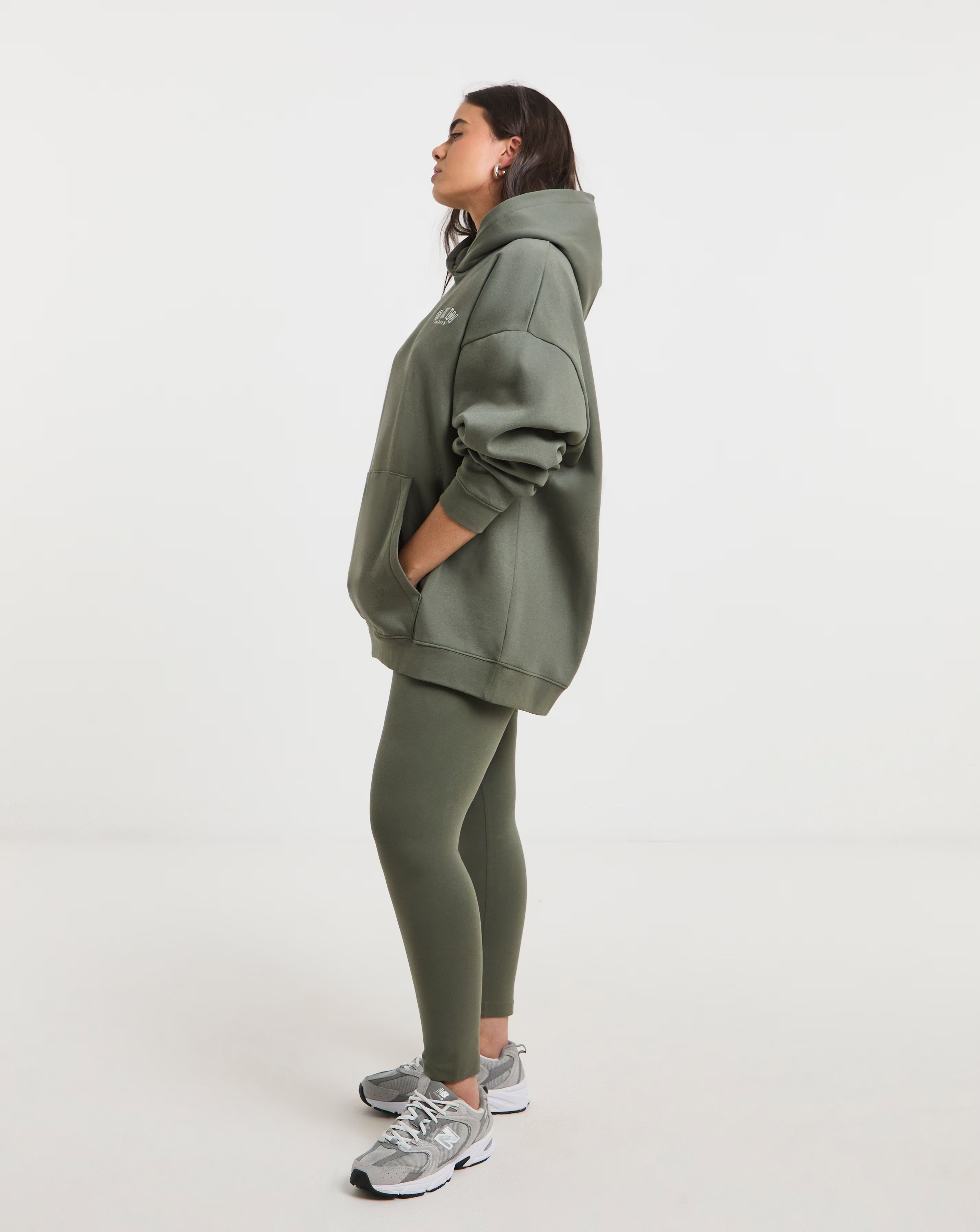 51919-gym-king-relaxed-hoodie-1.webp