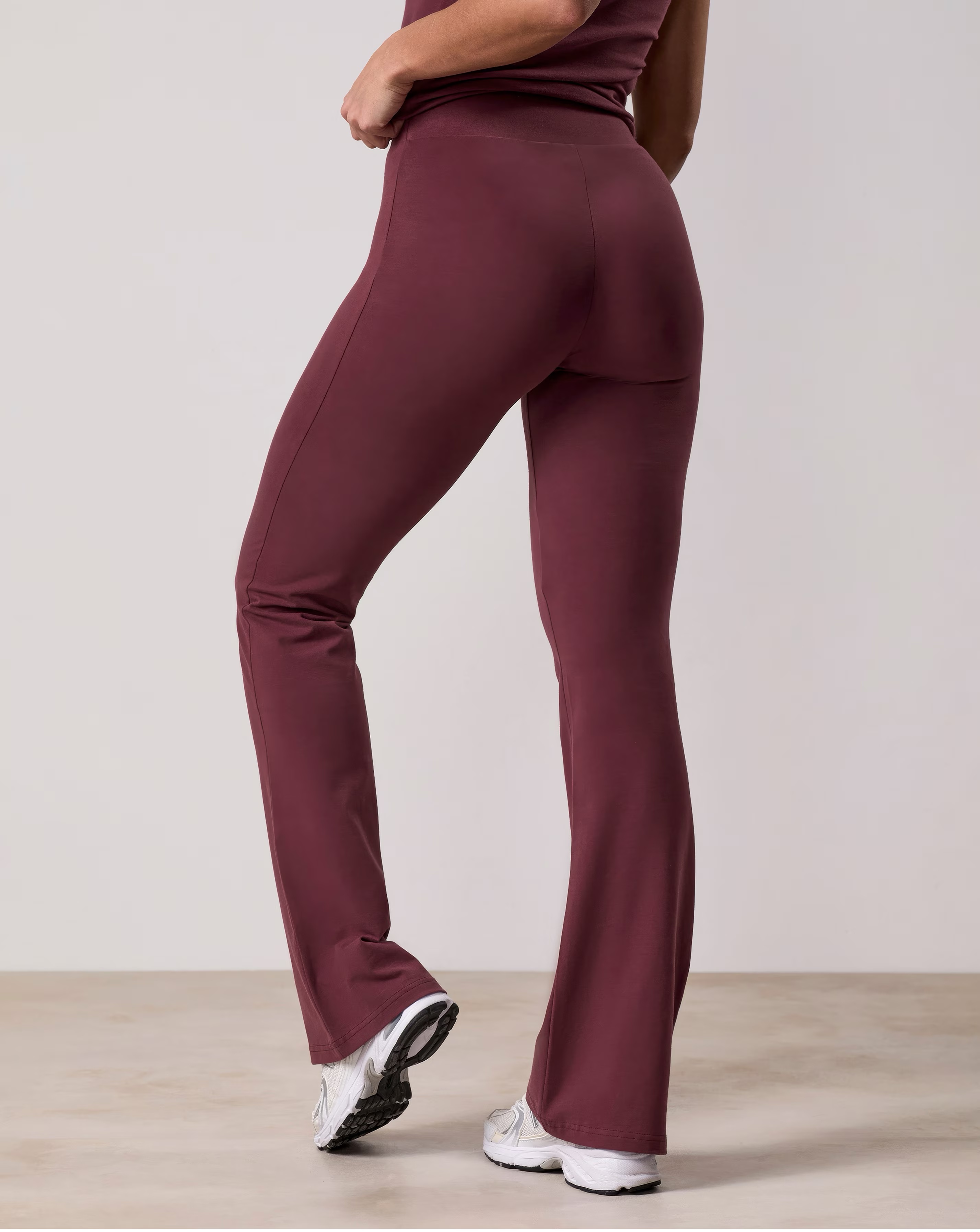 51967-gym-king-plush-jersey-flared-legging-1.jpg