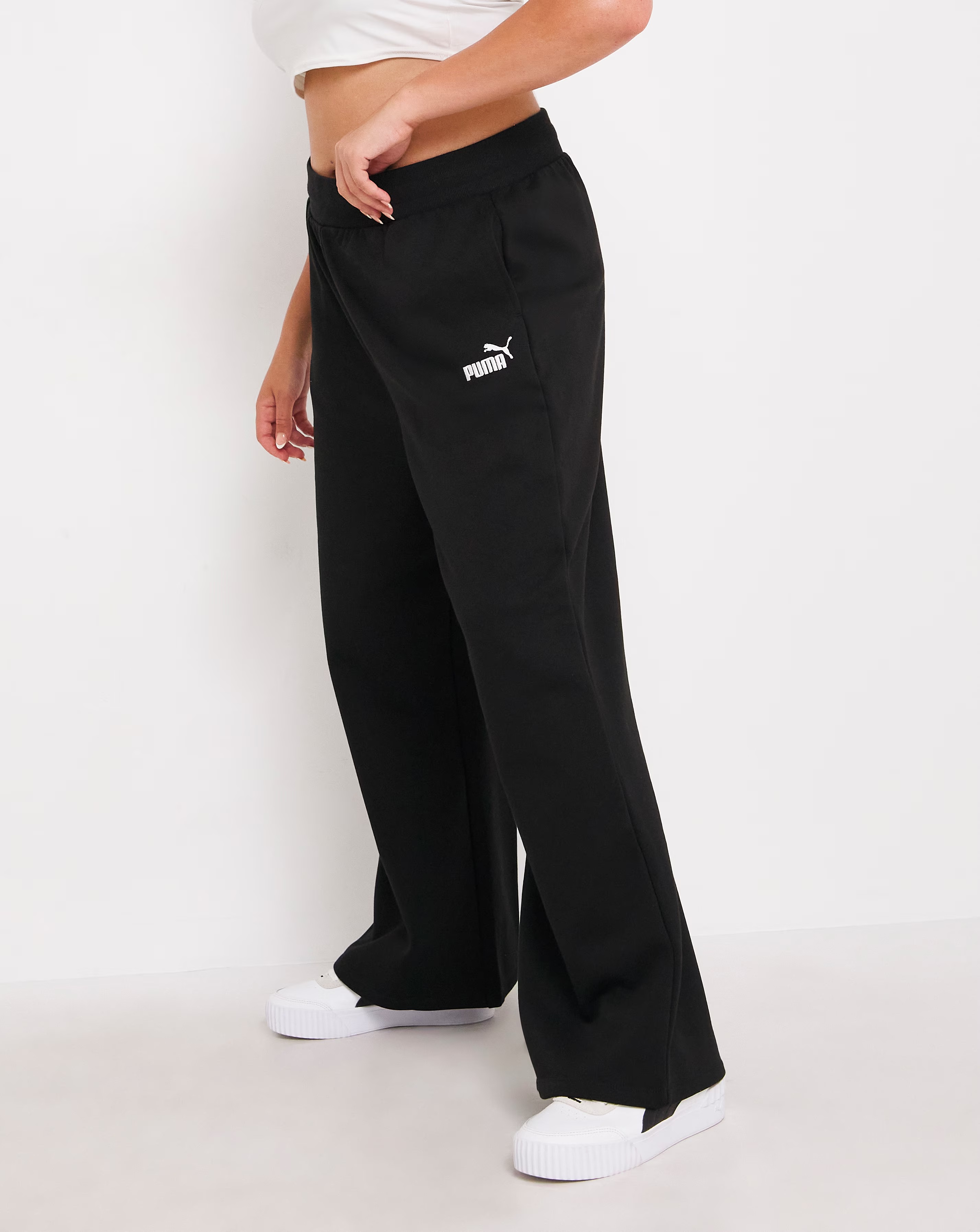 52021-puma-essentials-embroidered-wide-pants-1.jpg