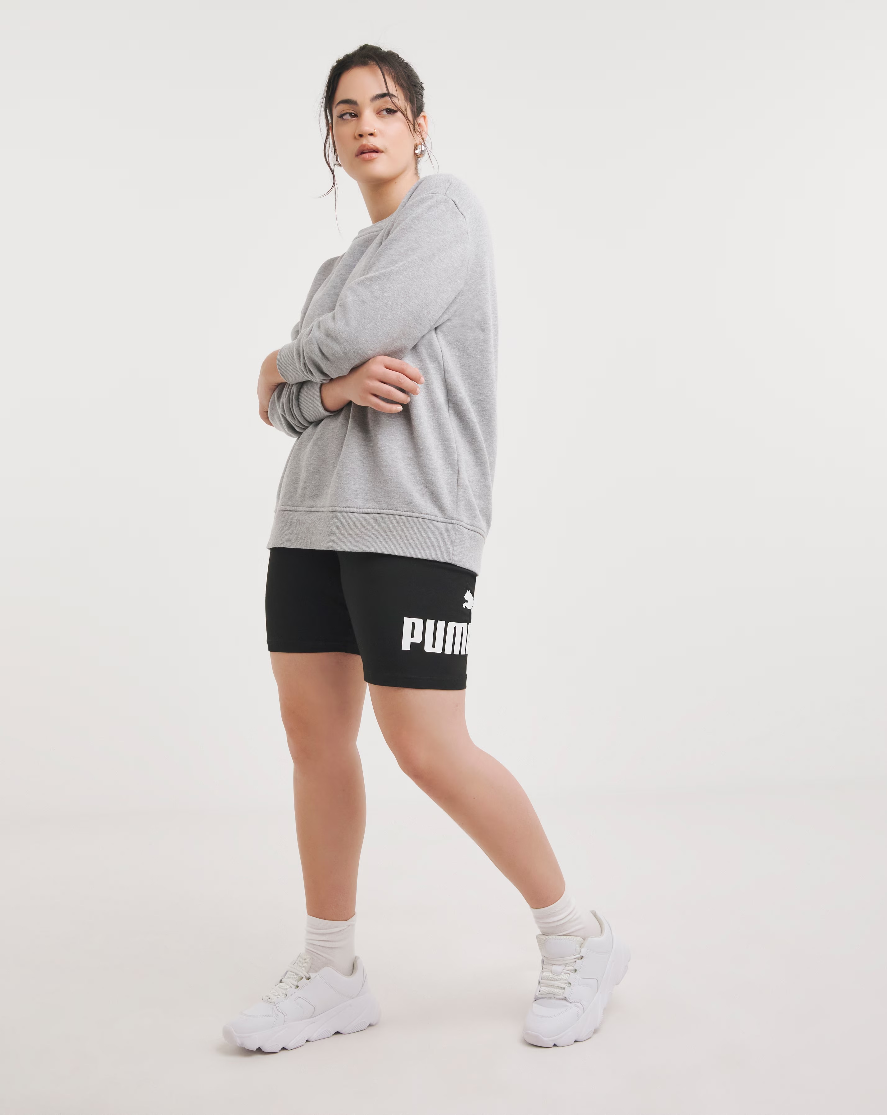 PUMA Essential Cycle Short Leggings 1 52044-puma-essential-cycle-short-leggings-1.jpg