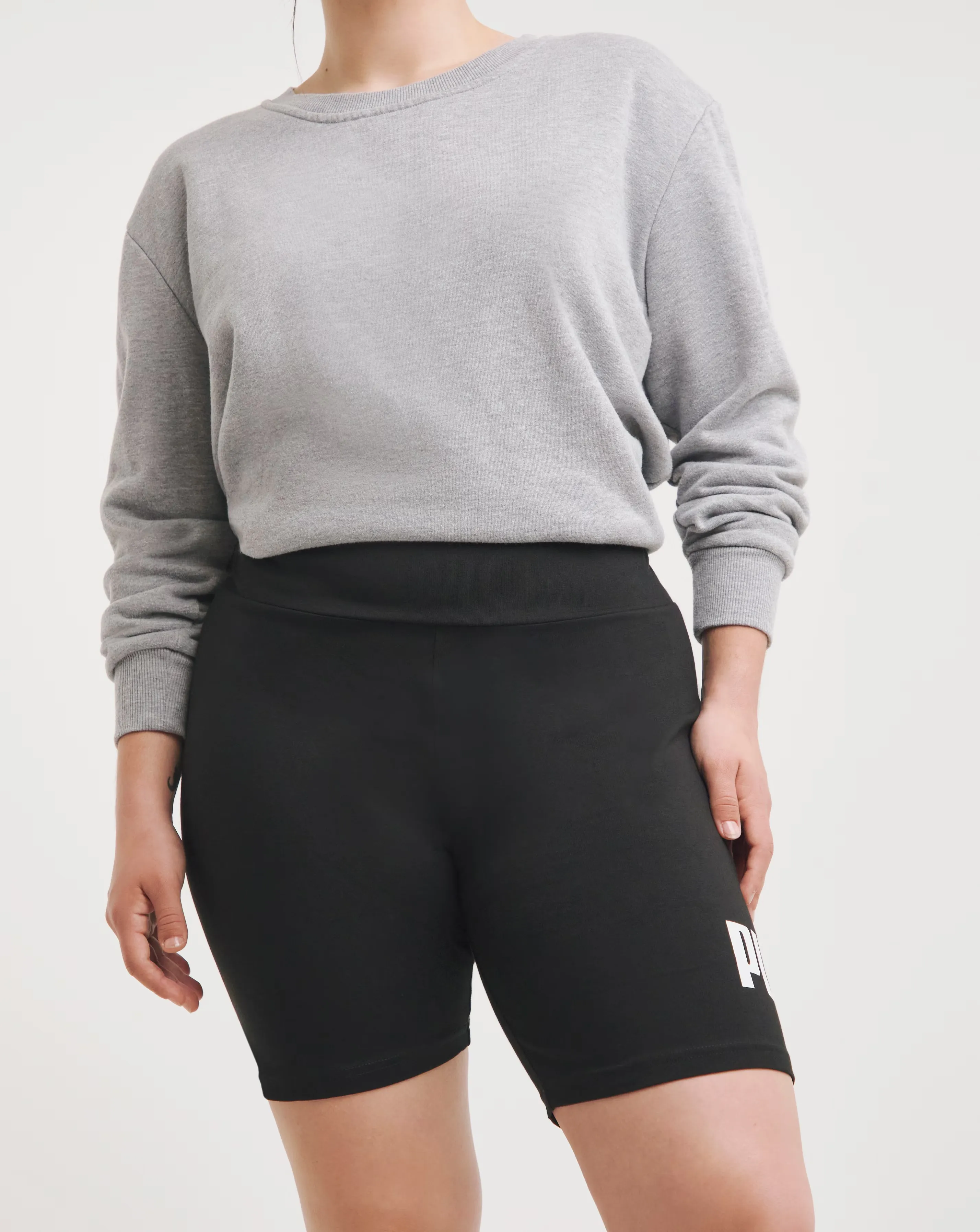 52044-puma-essential-cycle-short-leggings-1.jpg