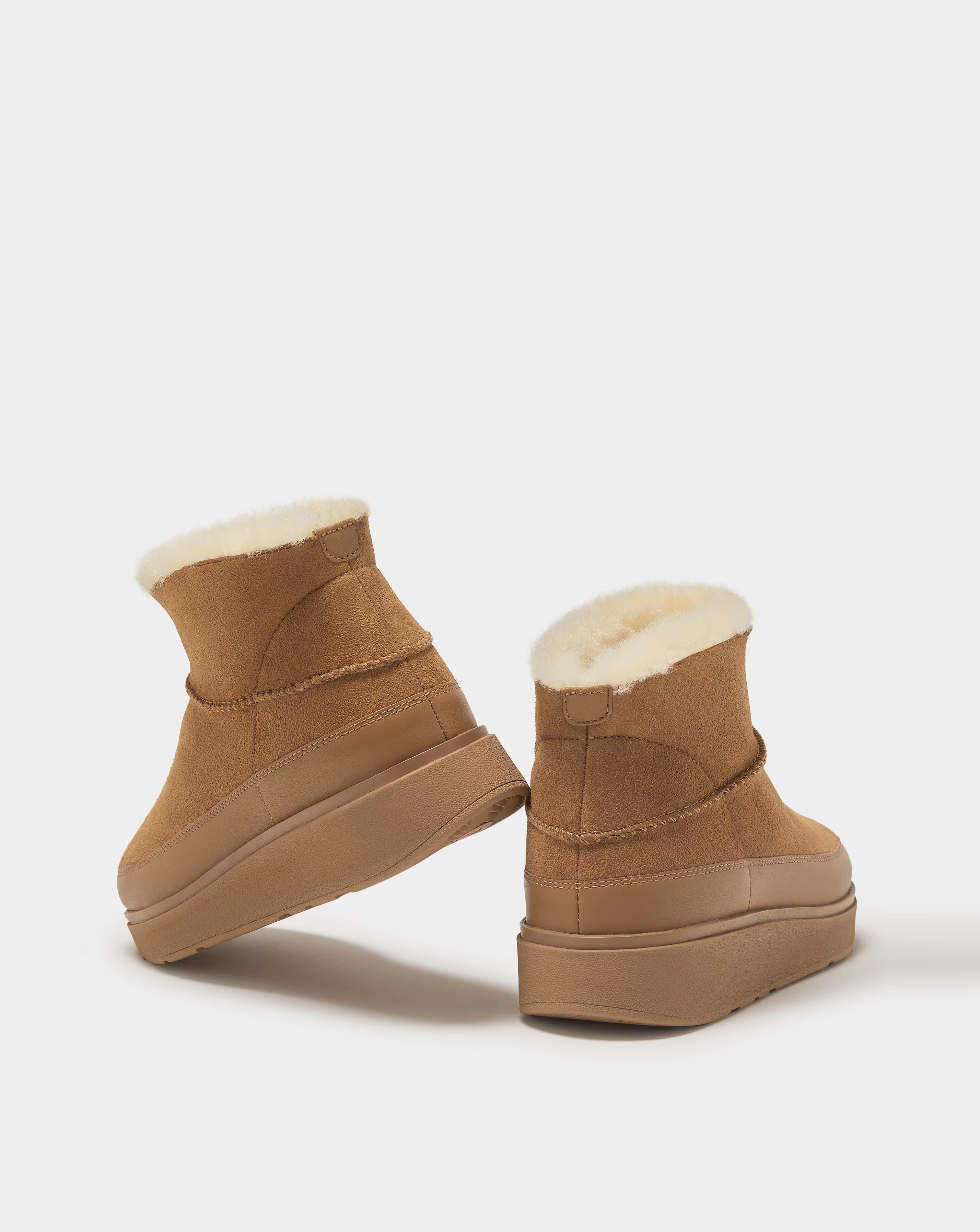 52300-fitflop-gen-ff-ultra-mini-suede-shearling-warm-boots-standard-fit-1.webp