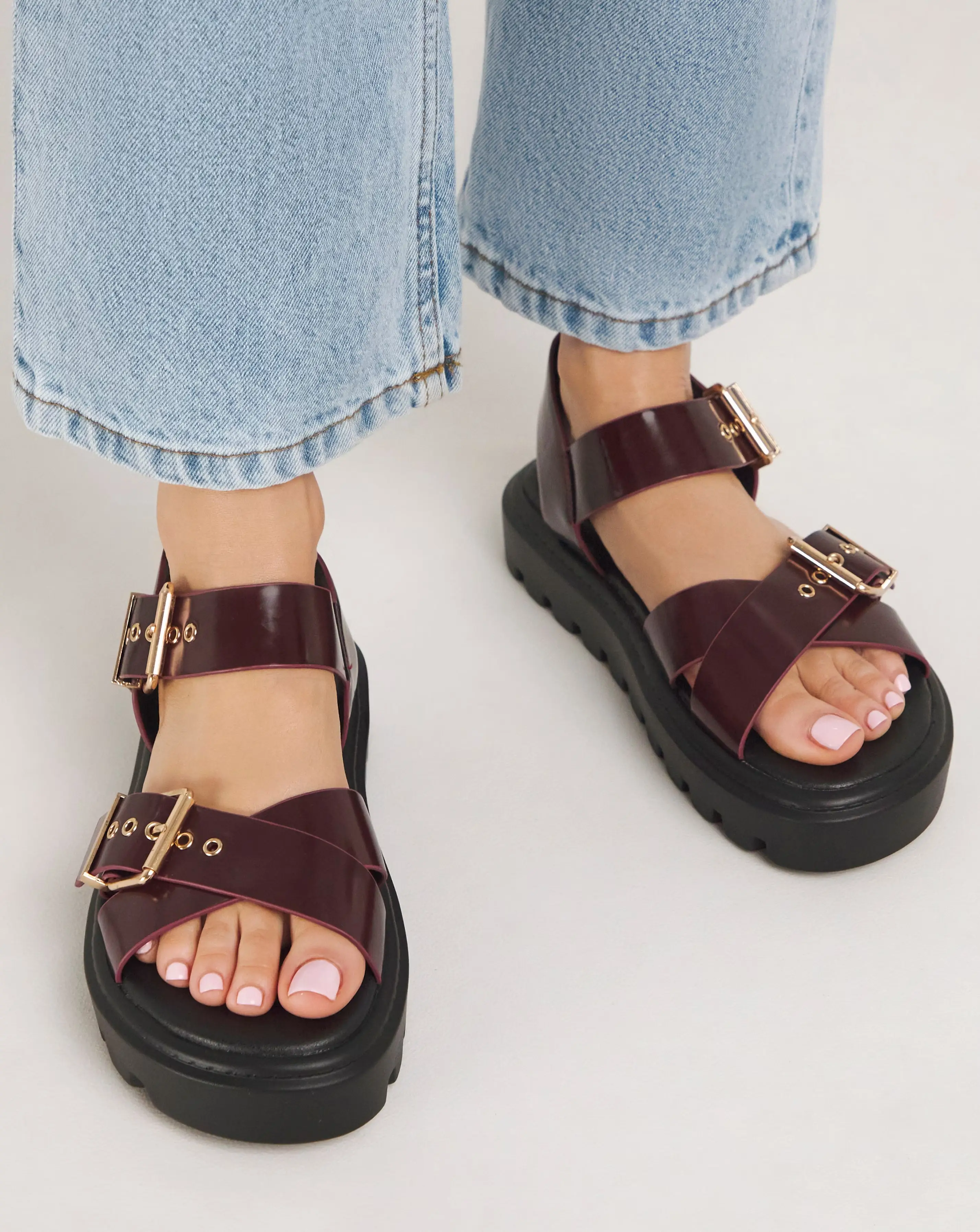 52393-bey-statement-buckle-chunky-sandals-extra-wide-eee-fit-1.webp