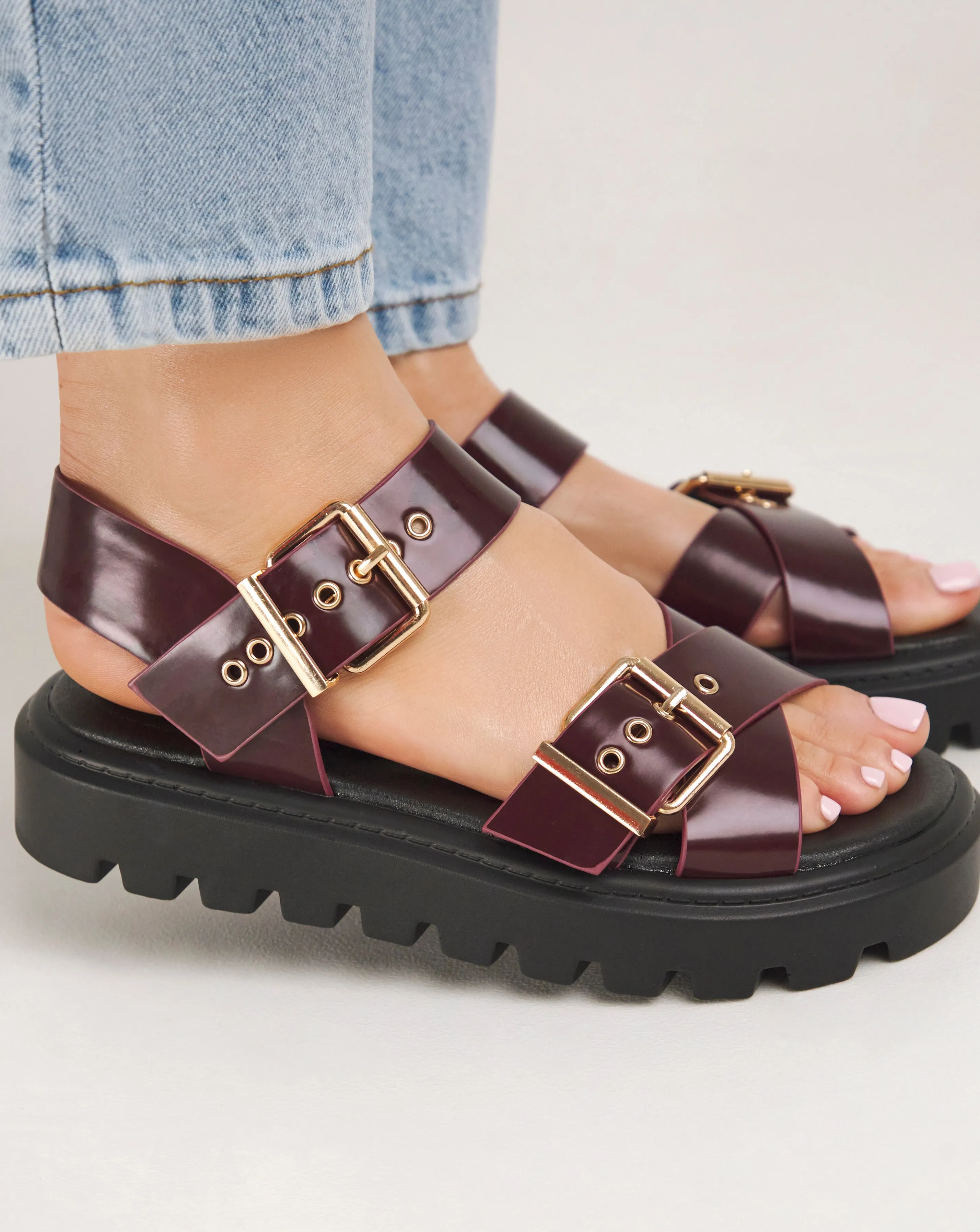 52393-bey-statement-buckle-chunky-sandals-extra-wide-eee-fit-1.webp