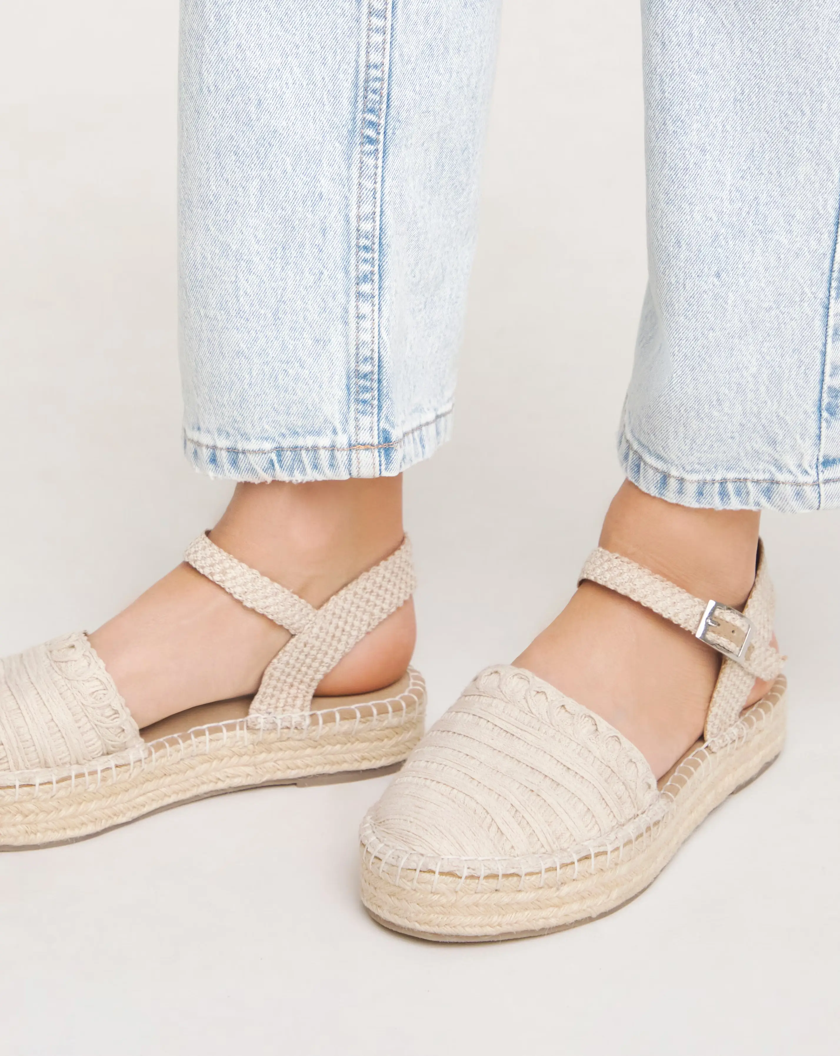 52531-coral-chunky-espadrille-sandals-wide-fit-e–1.webp
