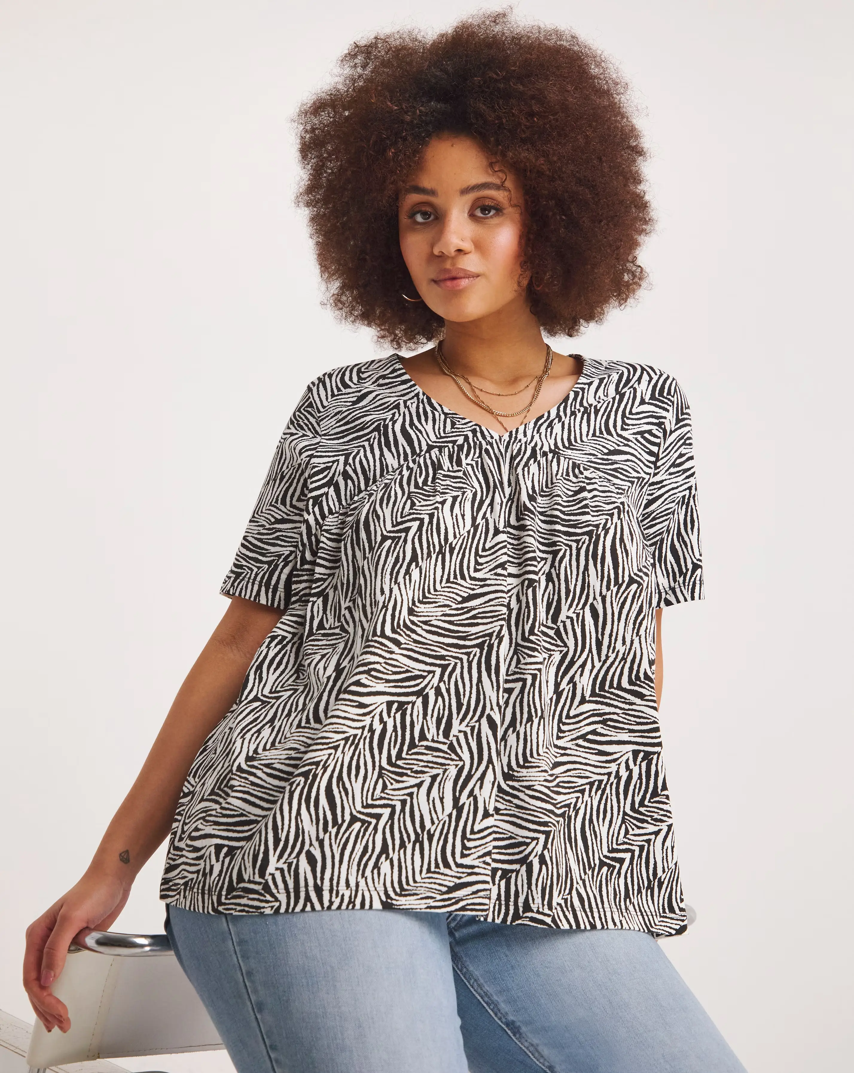 Zebra V Neck Floaty Tee