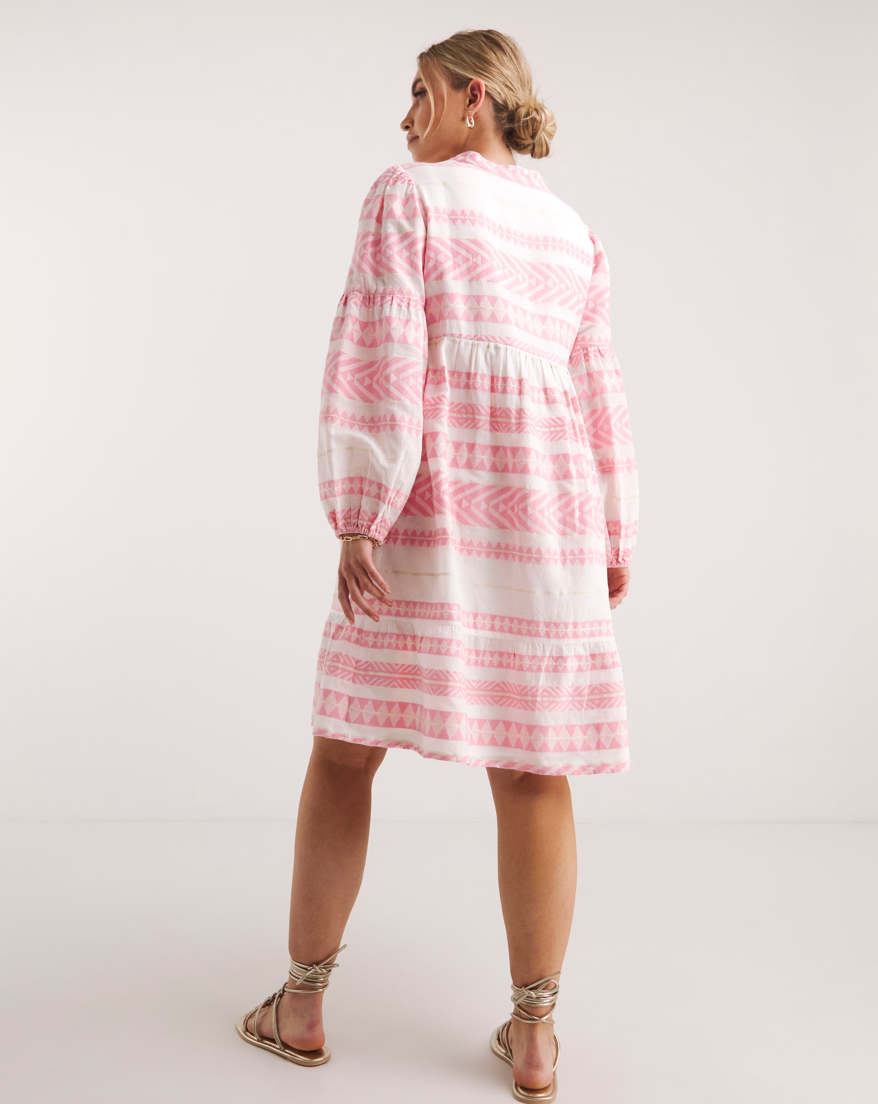 52981-lovedrobe-aztec-smock-dress-1.webp