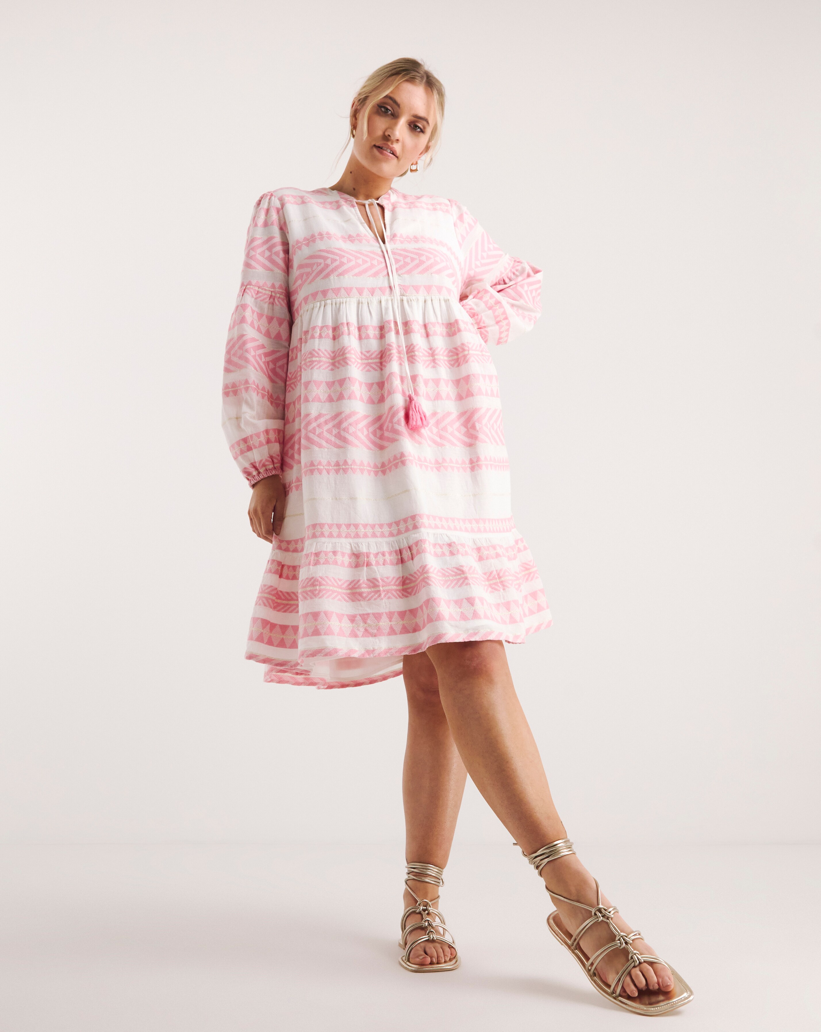 52981-lovedrobe-aztec-smock-dress-1.webp