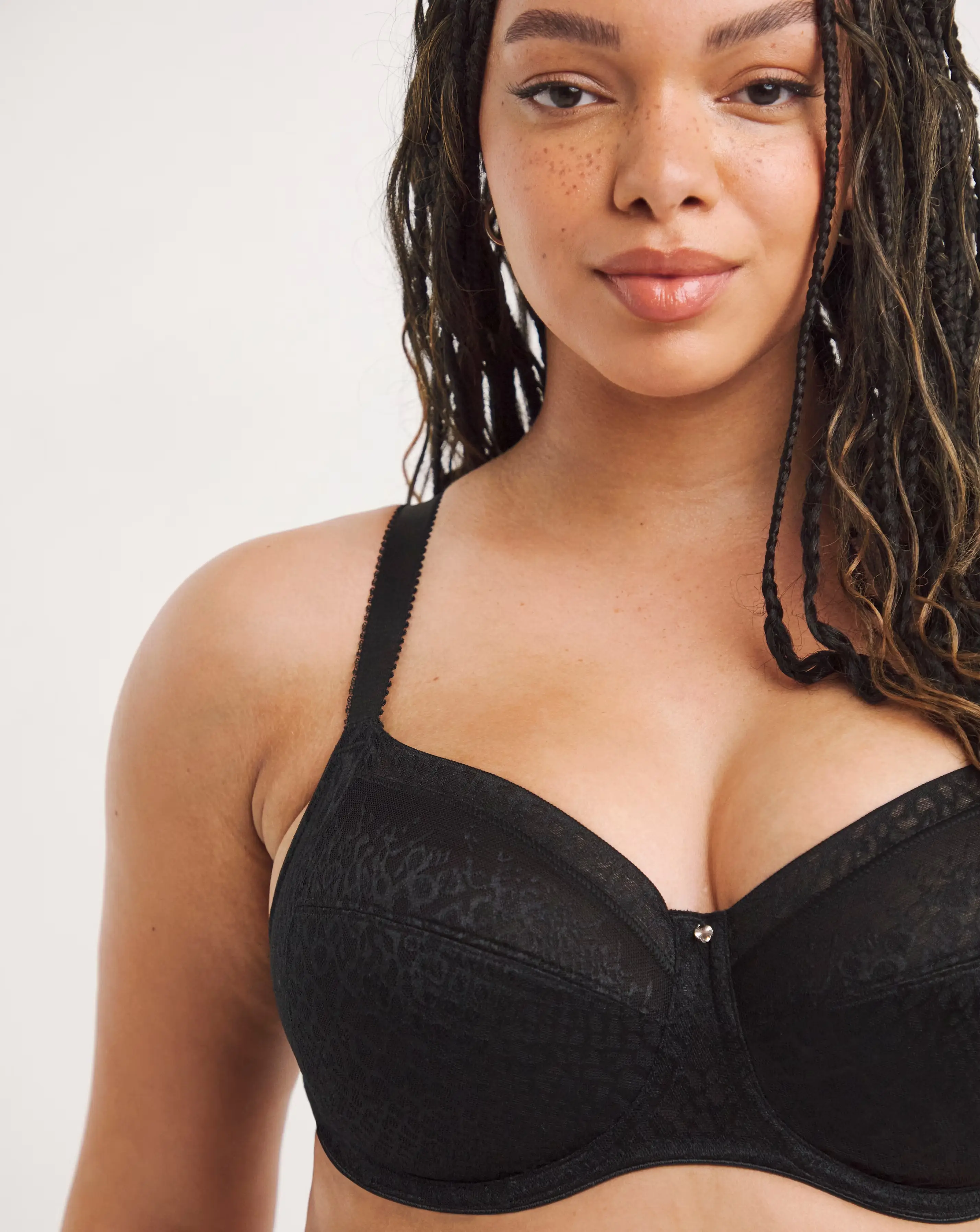 53477-fantasie-envisage-full-cup-wired-bra-black-1.webp