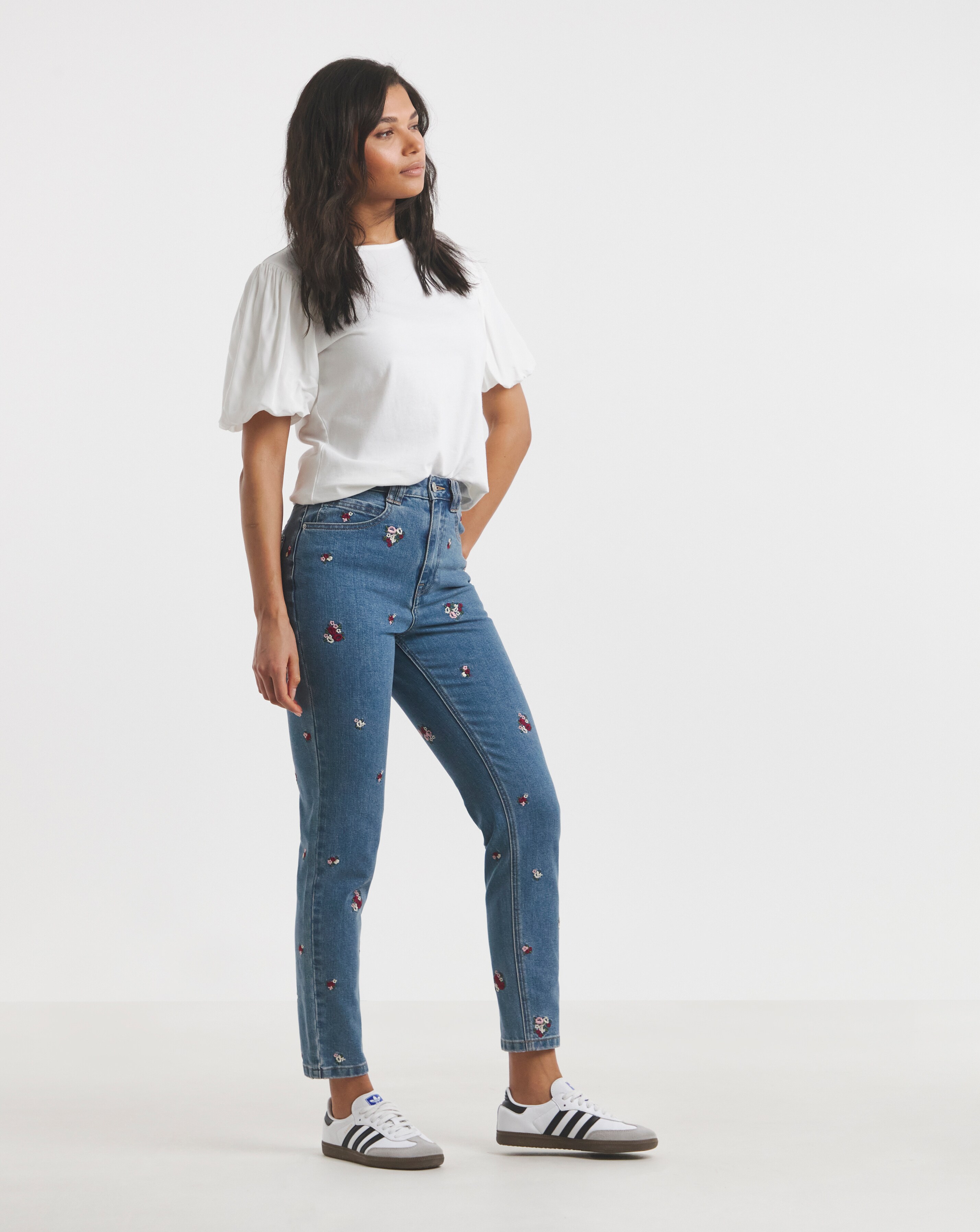 5360-simply-be-mid-blue-floral-embroidered-slim-mom-jeans-1.jpg