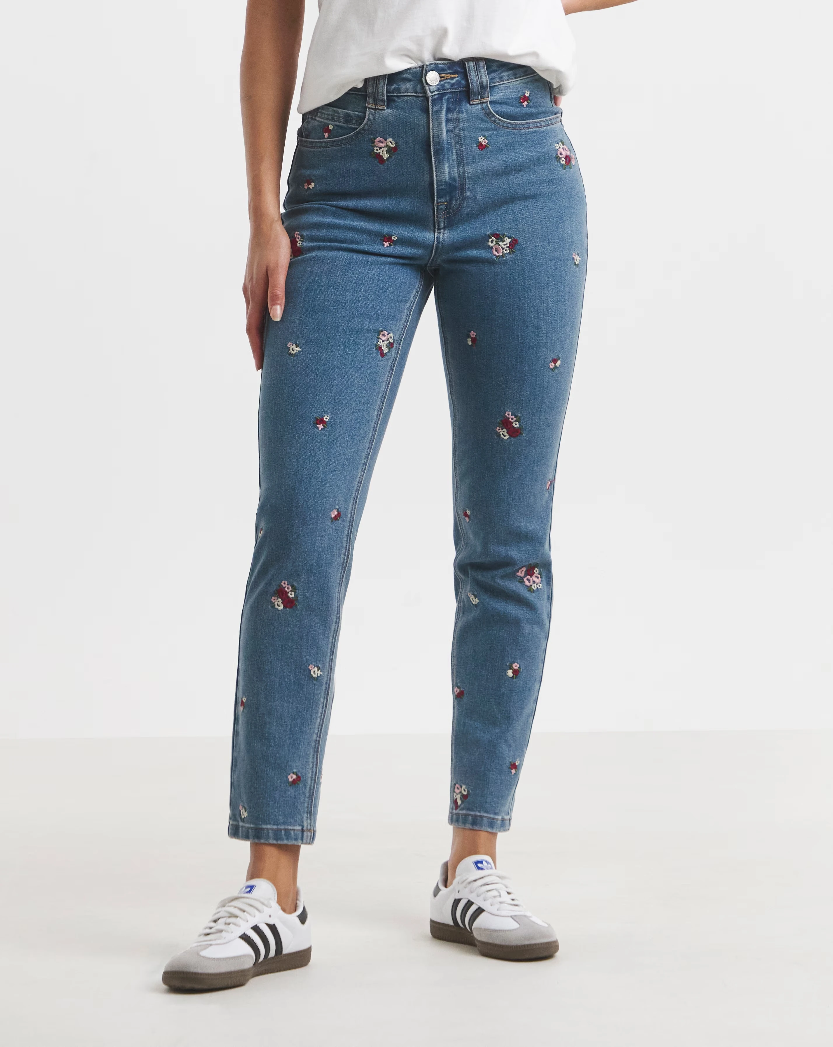 5360-simply-be-mid-blue-floral-embroidered-slim-mom-jeans-1.jpg