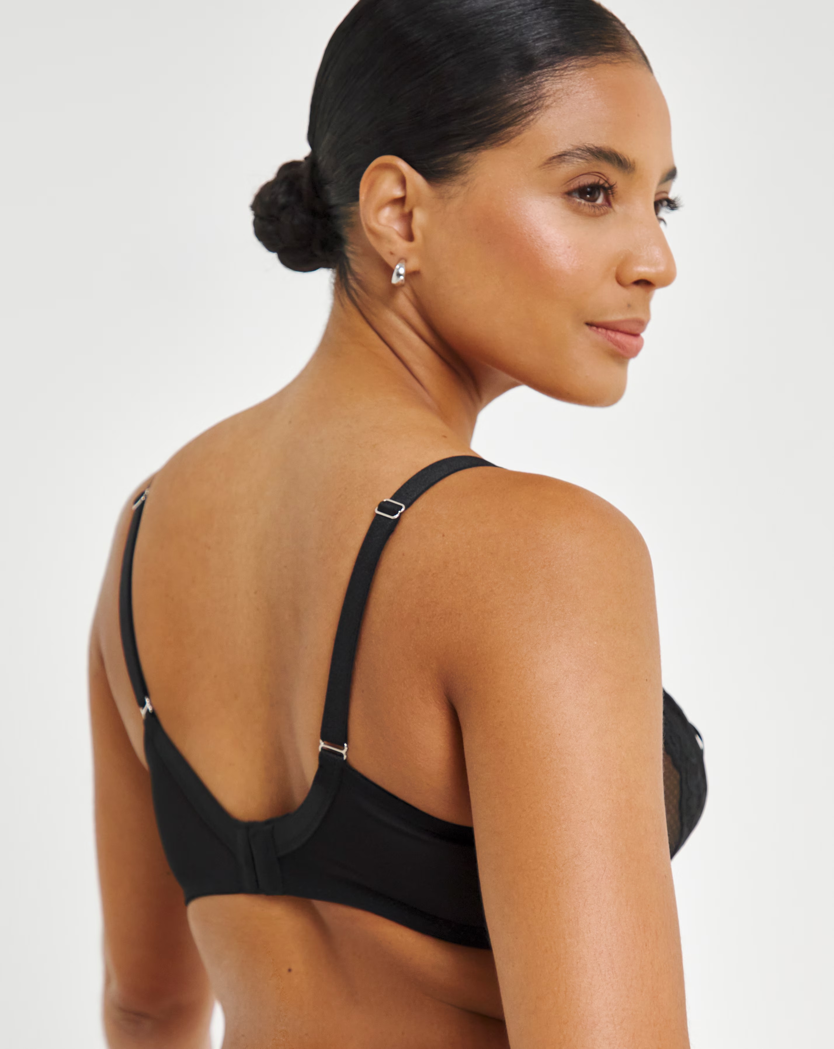 54533-ann-summers-sweet-surrender-dd-wired-balcony-bra-black-1.webp