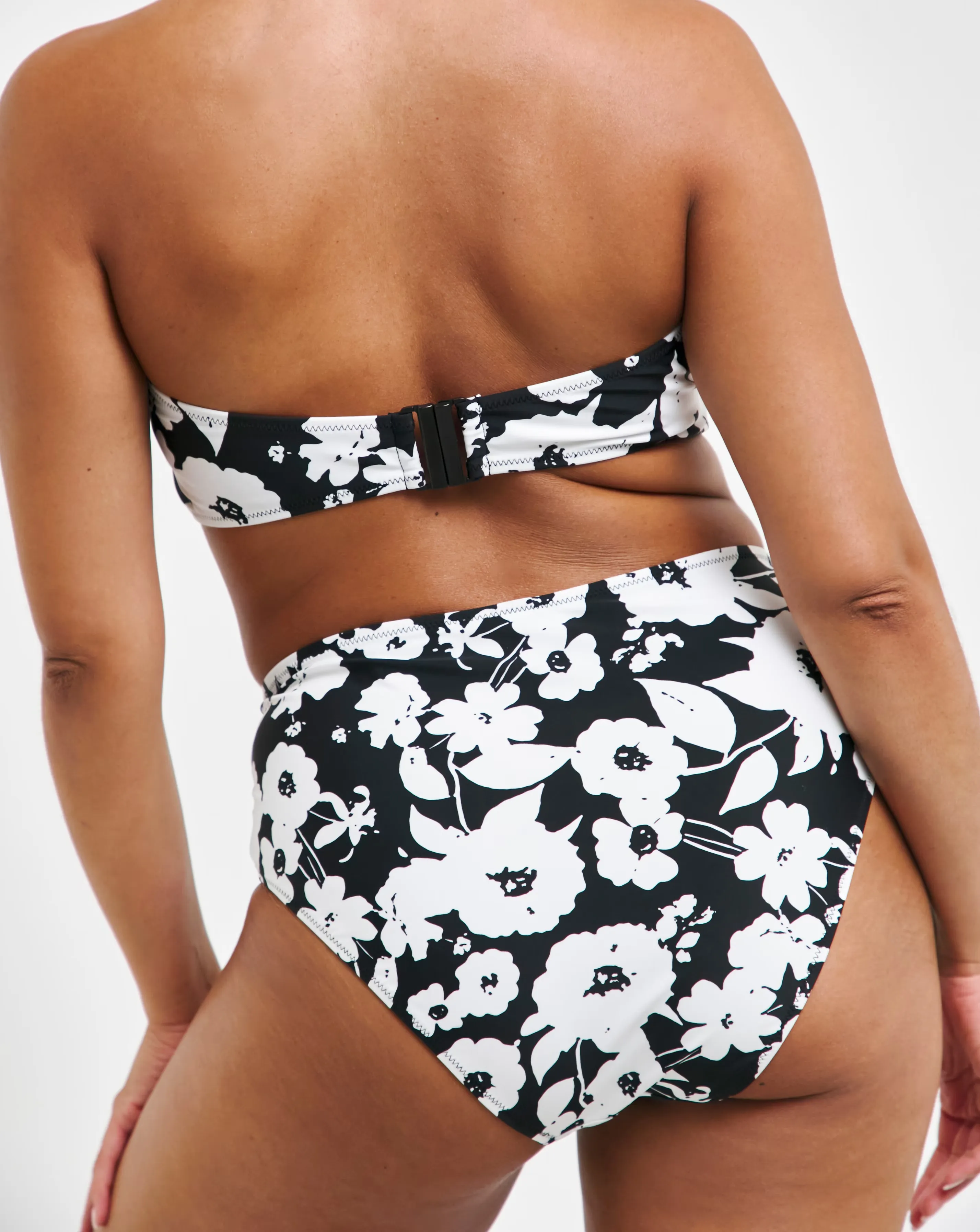 54789-joe-browns-mono-print-bikini-brief-1.jpg