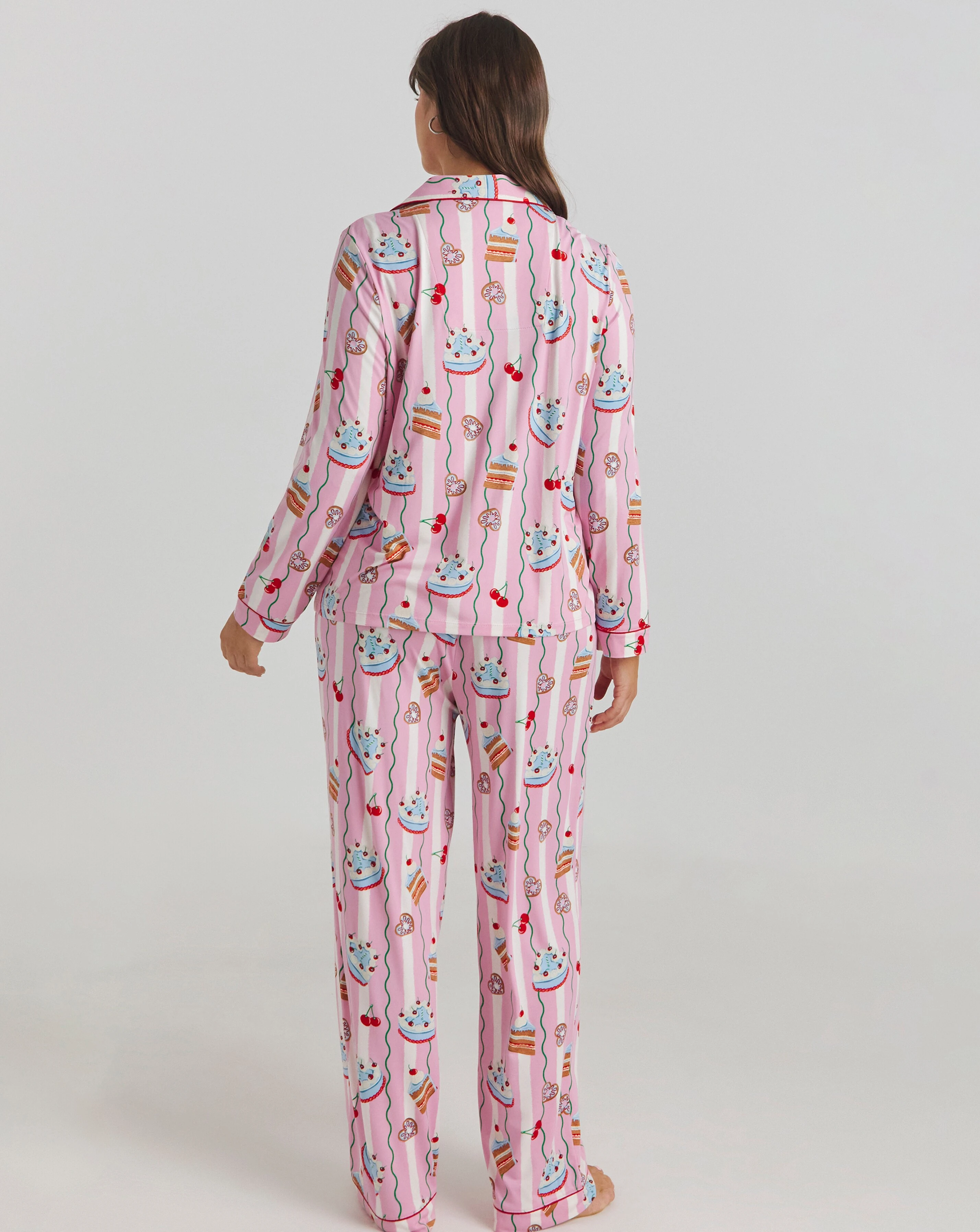54854-chelsea-peers-jersey-stripe-cake-print-pyjama-set-1.webp