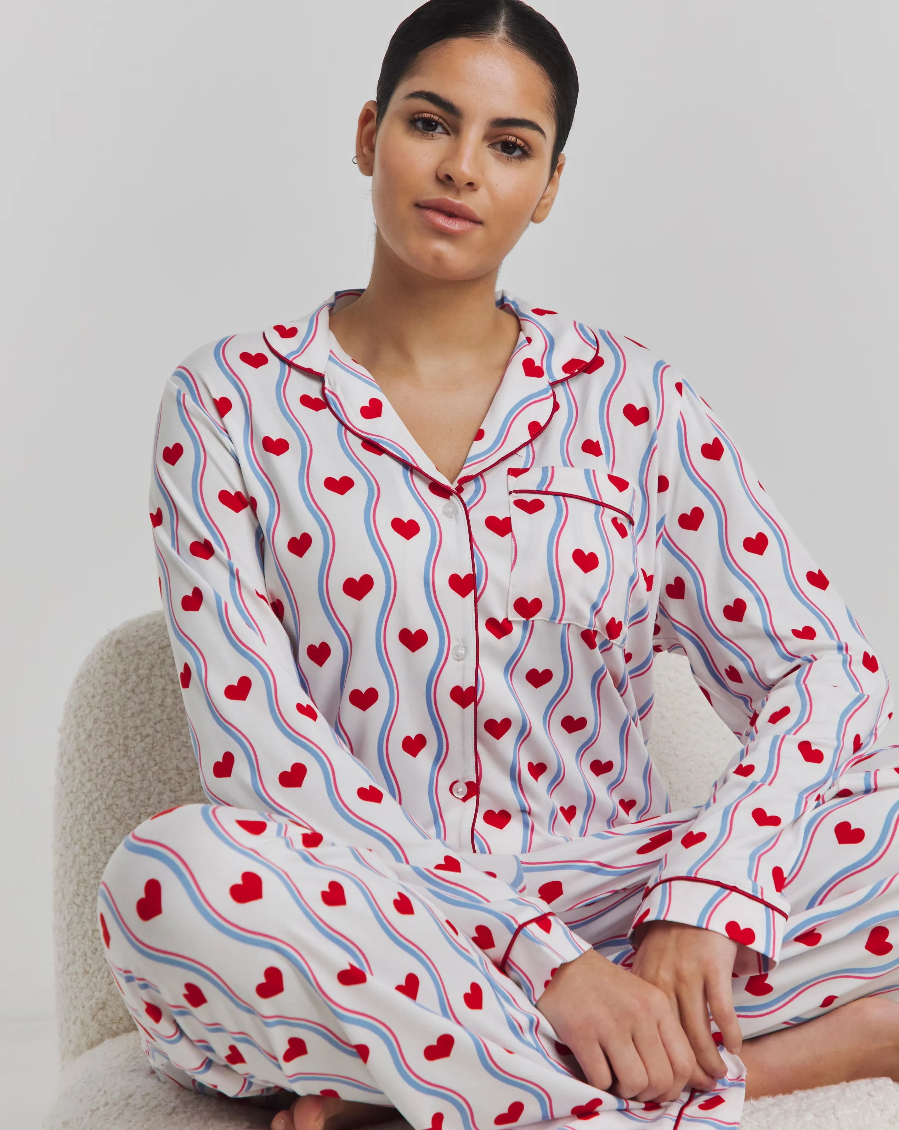 54887-chelsea-peers-jersey-heatwave-stripe-heart-print-pyjama-set-1.jpg