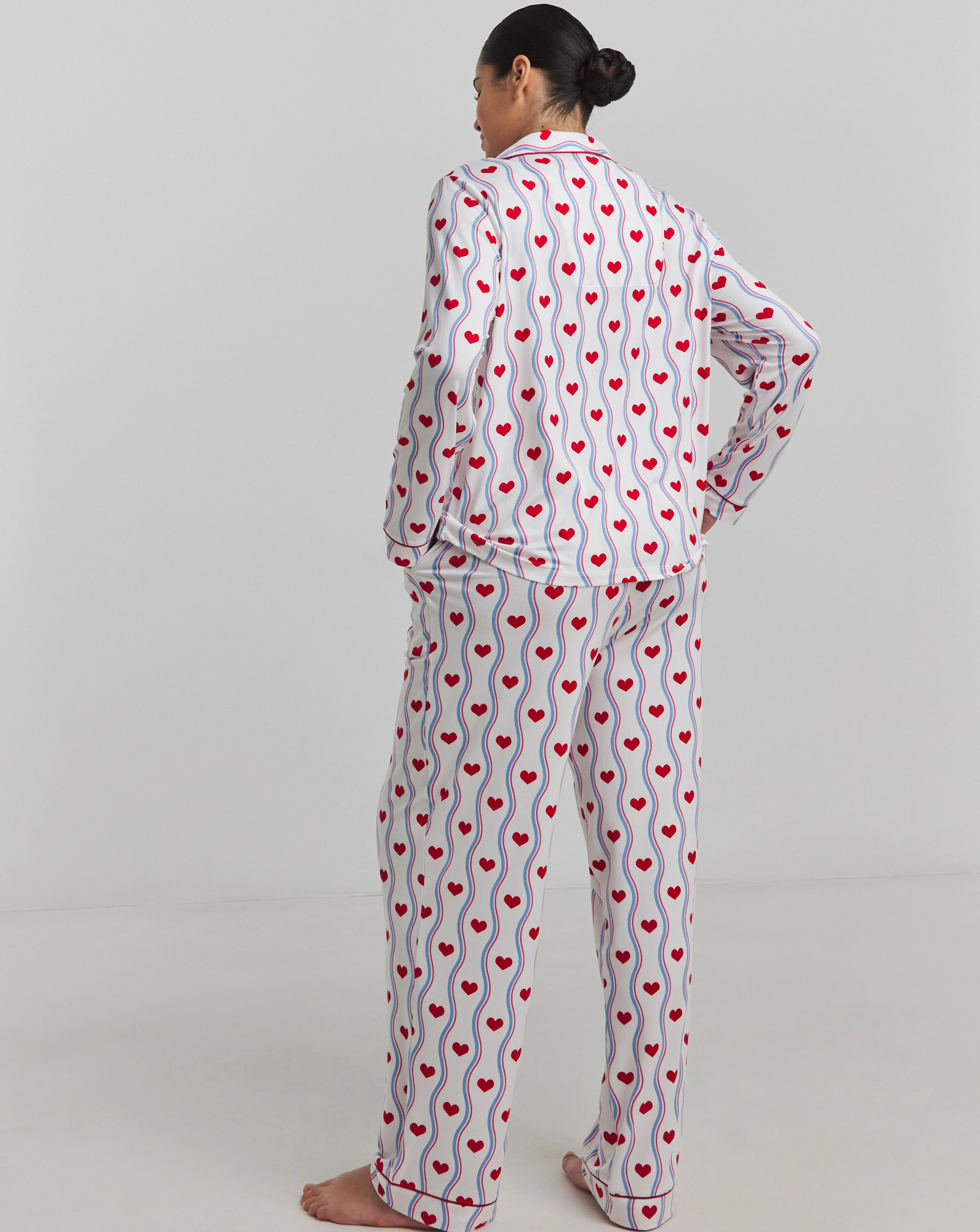 54887-chelsea-peers-jersey-heatwave-stripe-heart-print-pyjama-set-1.jpg