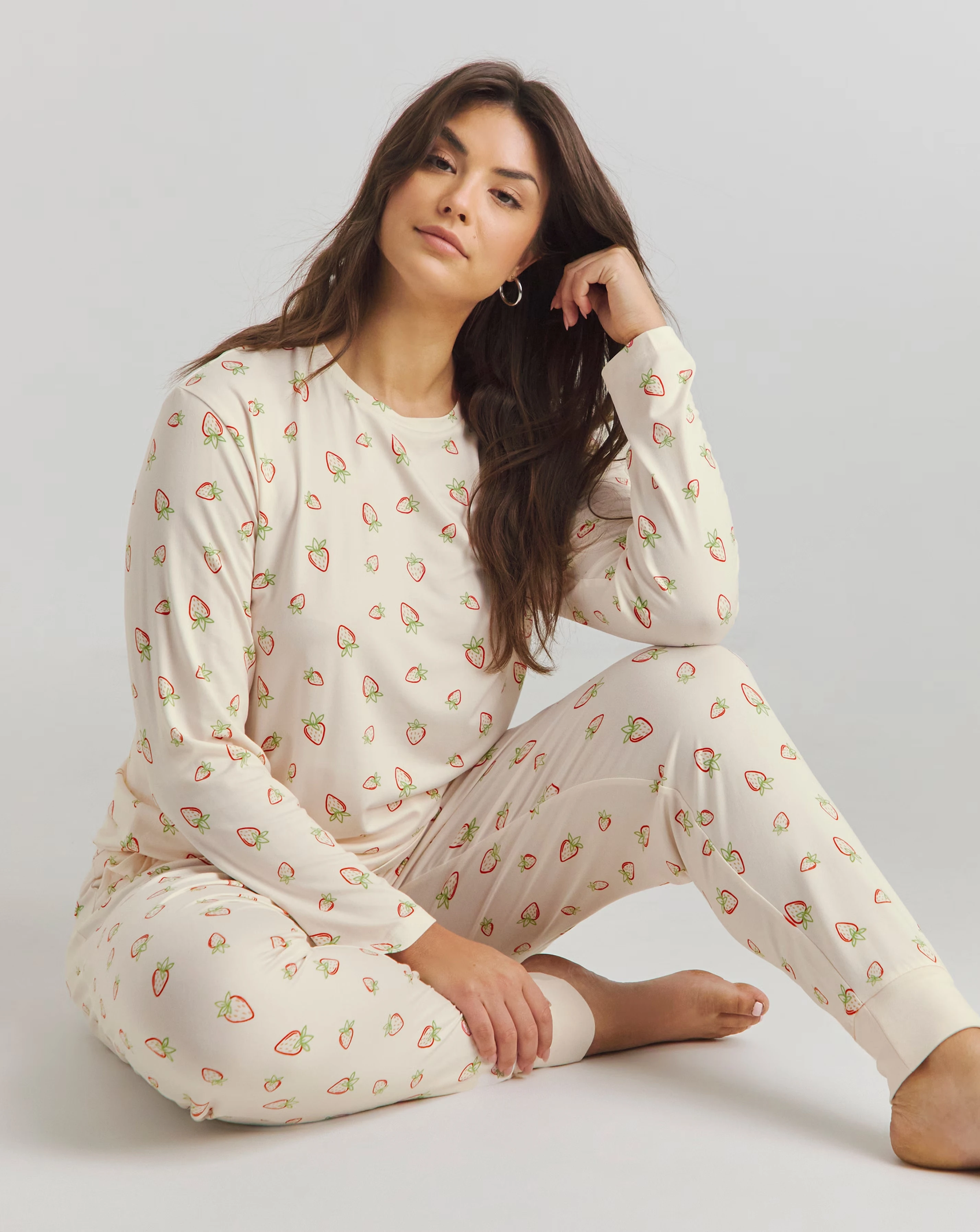 Chelsea Peers Jersey Ditsy Strawberry Print Crew Pyjama Set