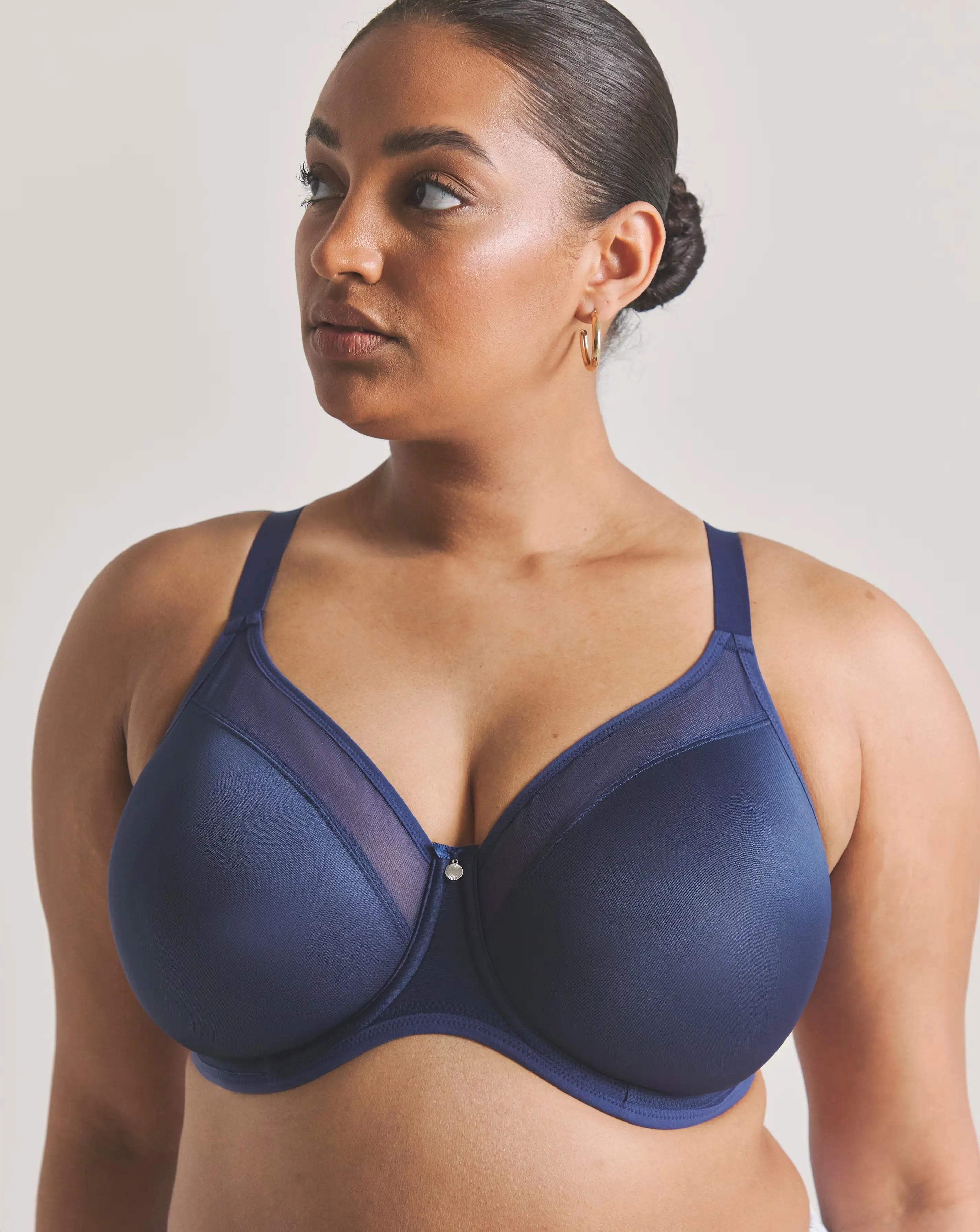 56283-elomi-smooth-moulded-t-shirt-wired-bra-midnight-1.webp