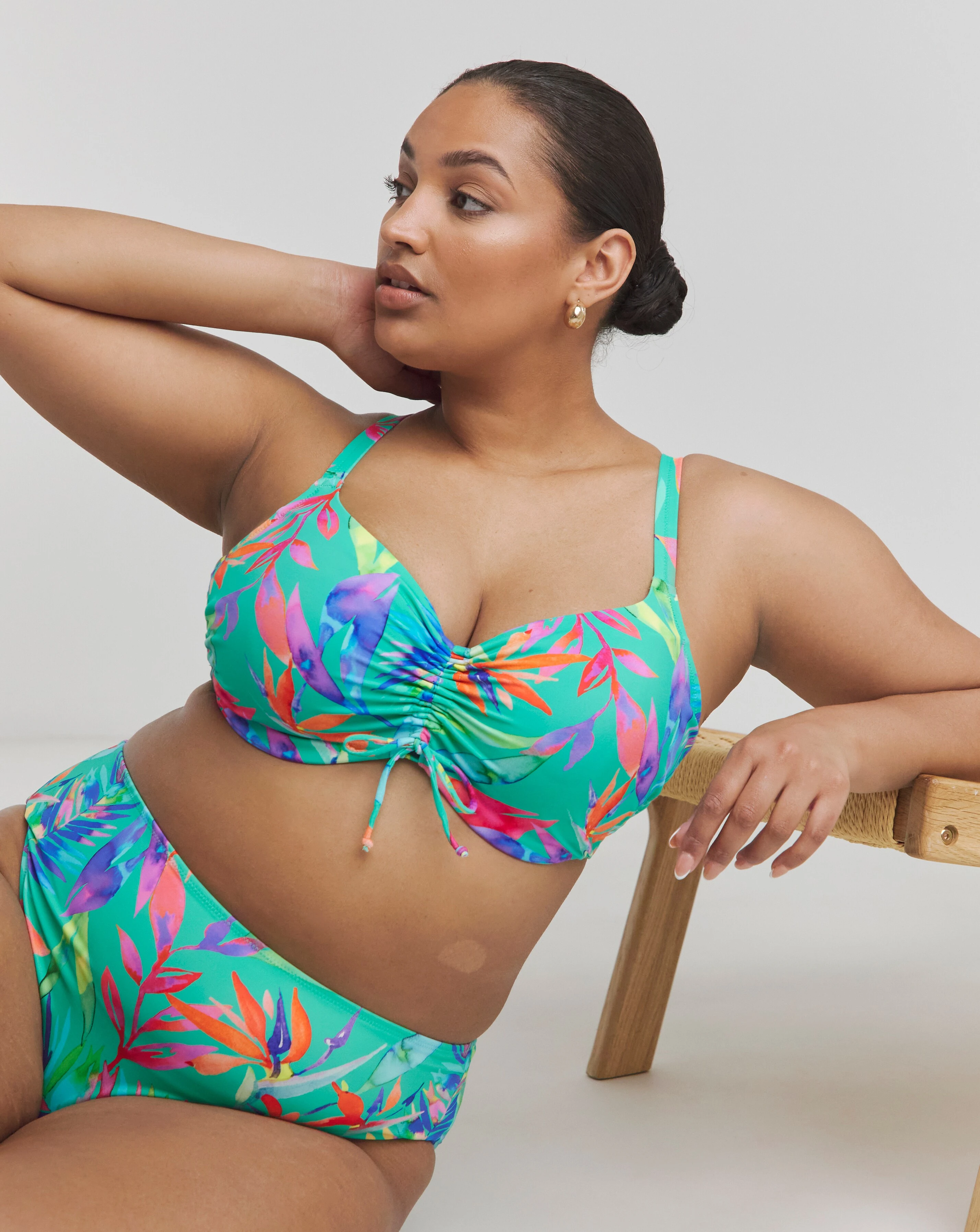 Elomi Toyama Tides Adjustable Wired Bikini Top Jade 1 56373-elomi-toyama-tides-adjustable-wired-bikini-top-jade-1.webp