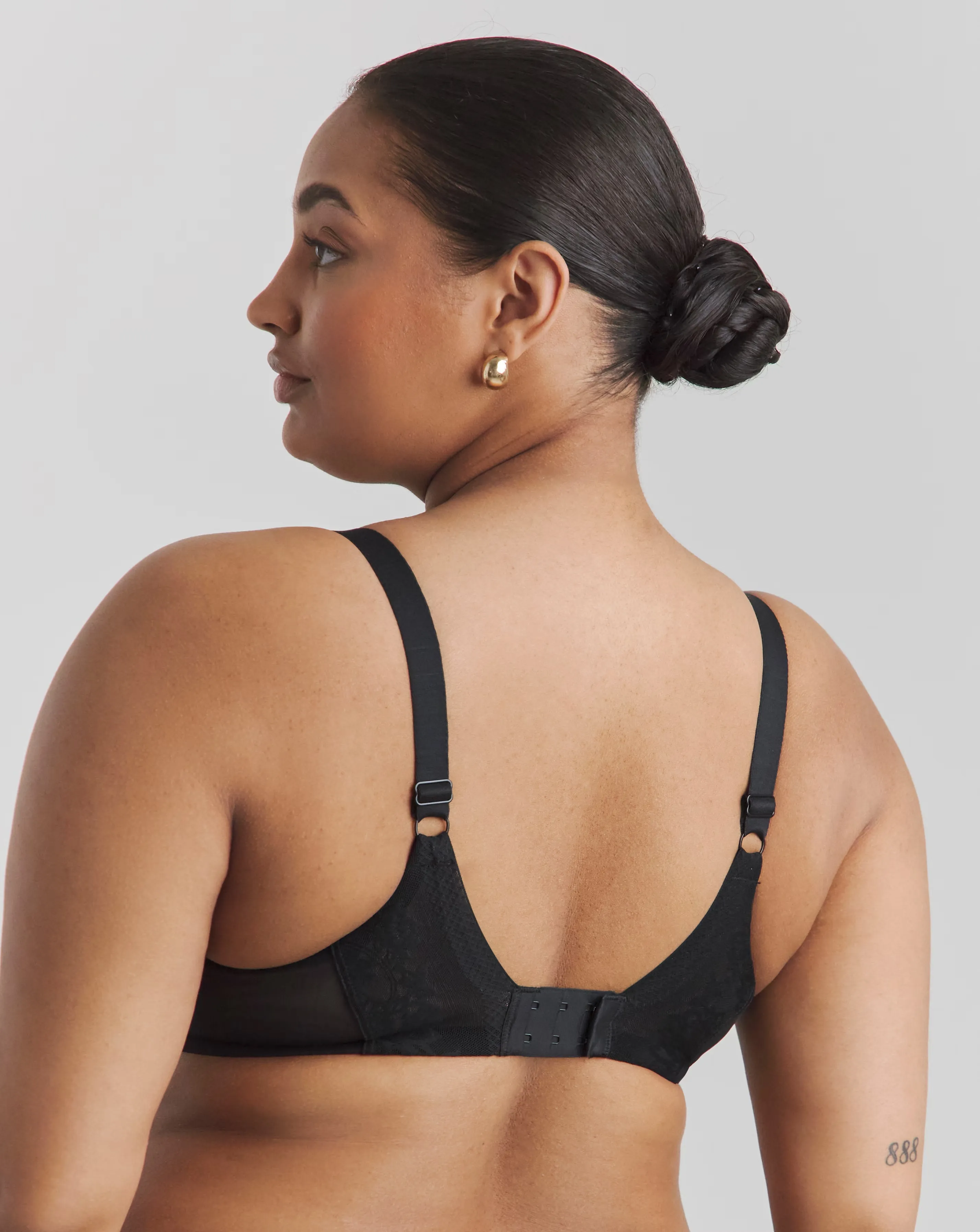 56918-elomi-nerina-plunge-wired-bra-black-1.webp