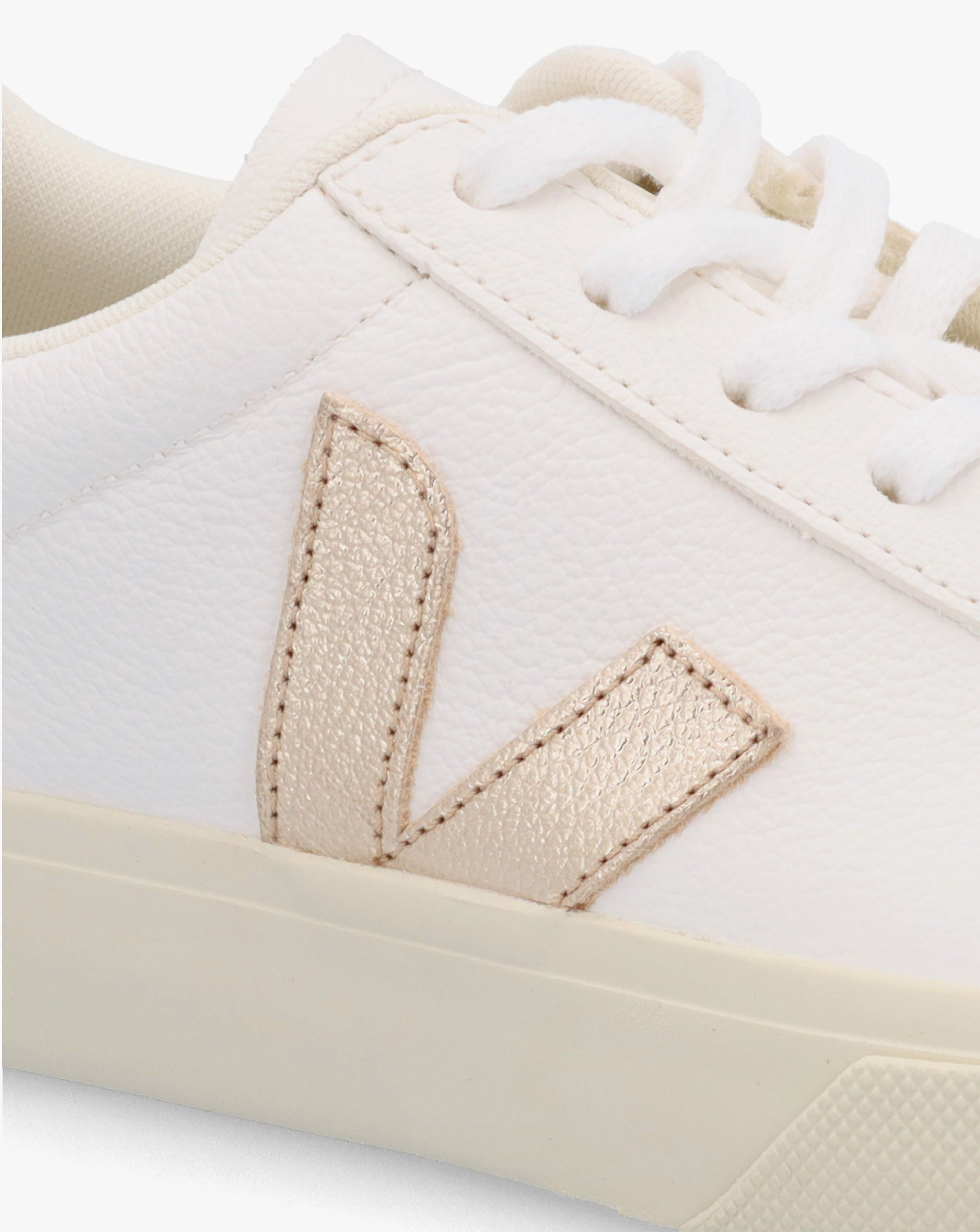 57271-veja-campo-extra-white-platine-chromefree-leather-trainers-1.jpg
