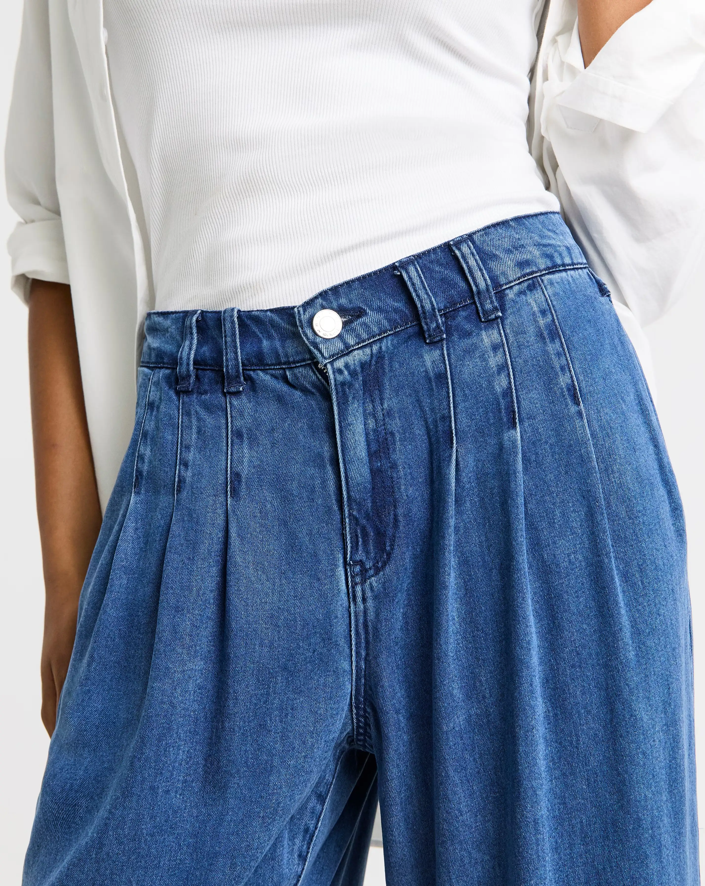 5803-simply-be-mid-blue-pleat-detail-lyocell-wide-leg-jeans-1.webp