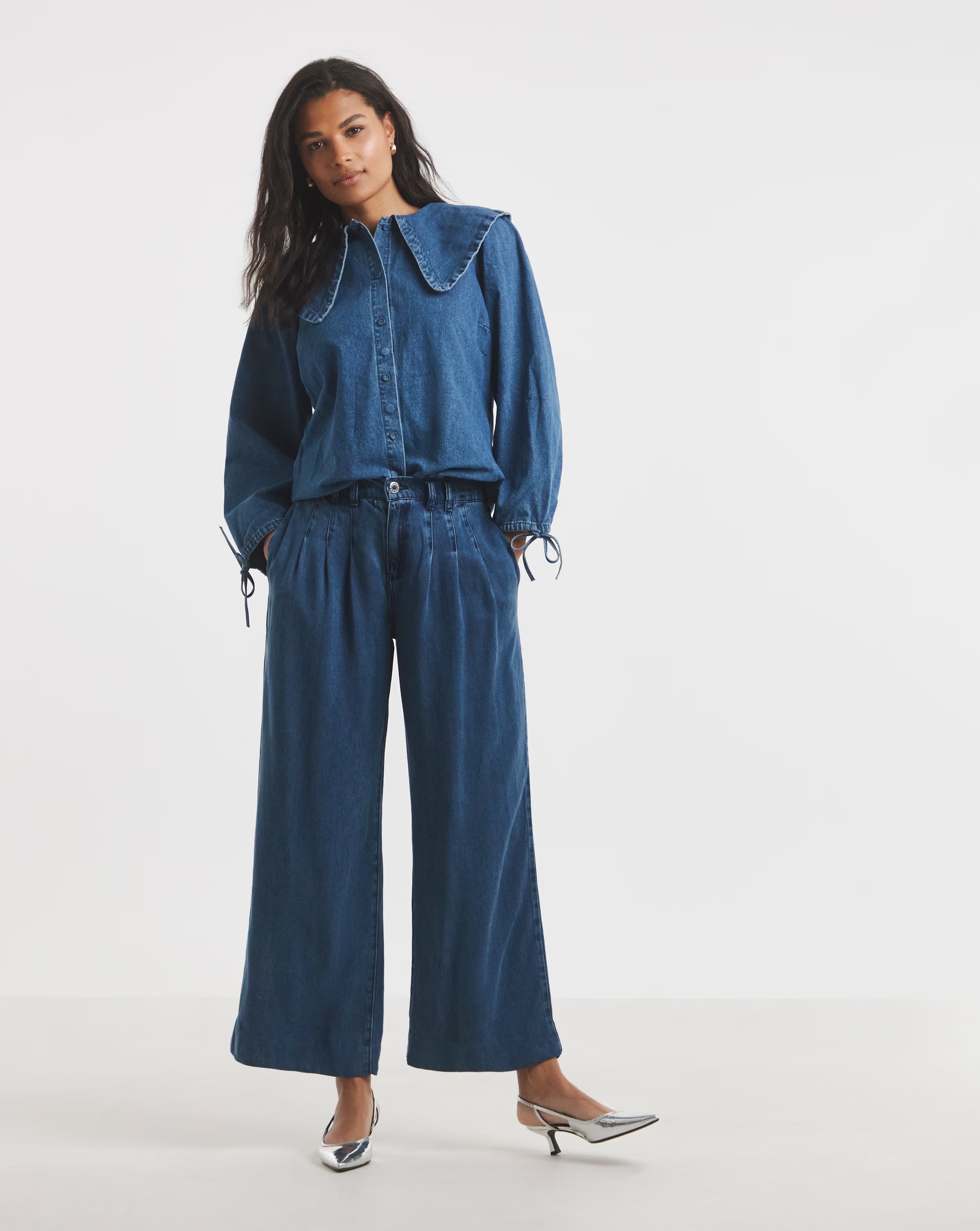 5803-simply-be-mid-blue-pleat-detail-lyocell-wide-leg-jeans-1.webp