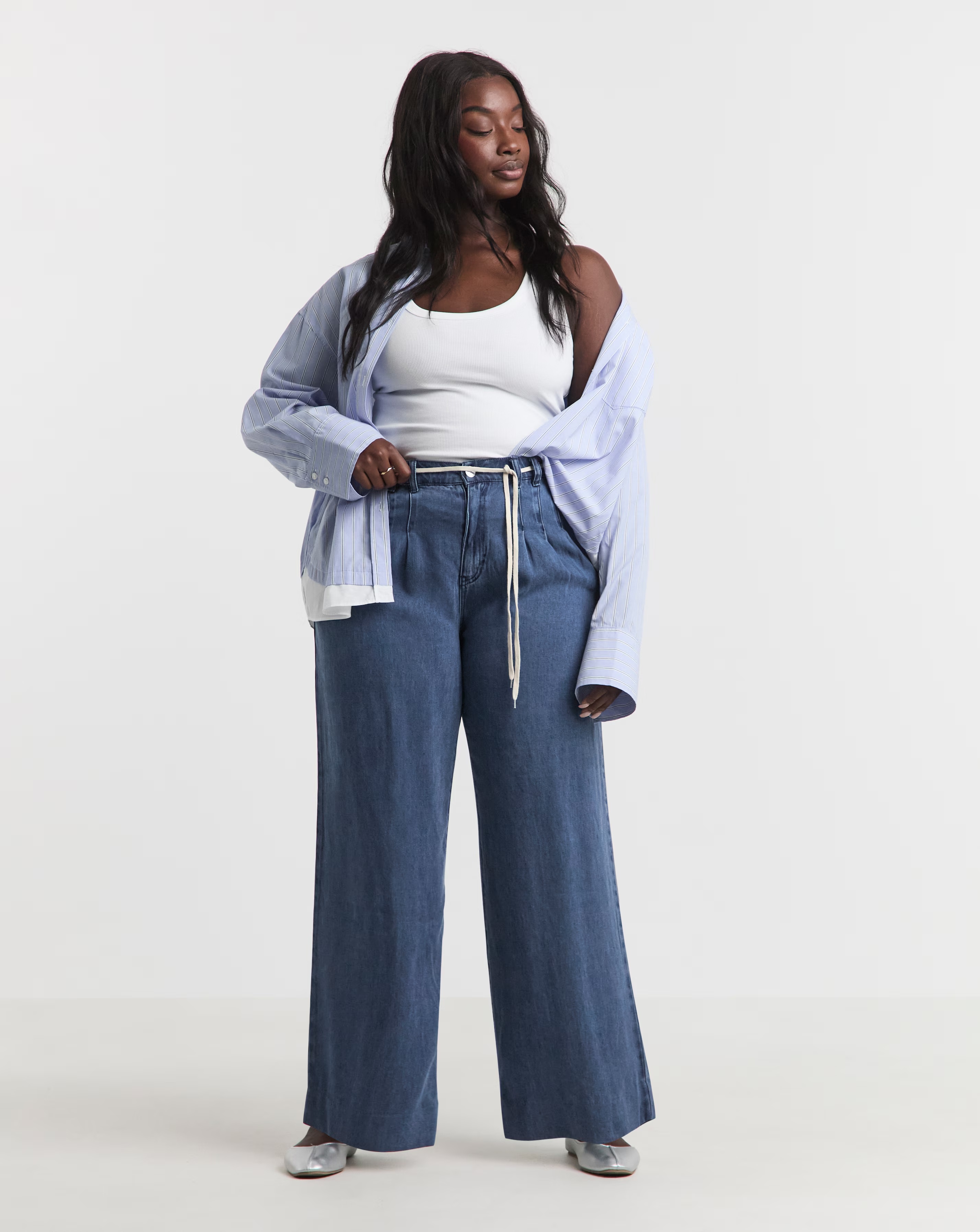 5803-simply-be-mid-blue-pleat-detail-lyocell-wide-leg-jeans-1.webp