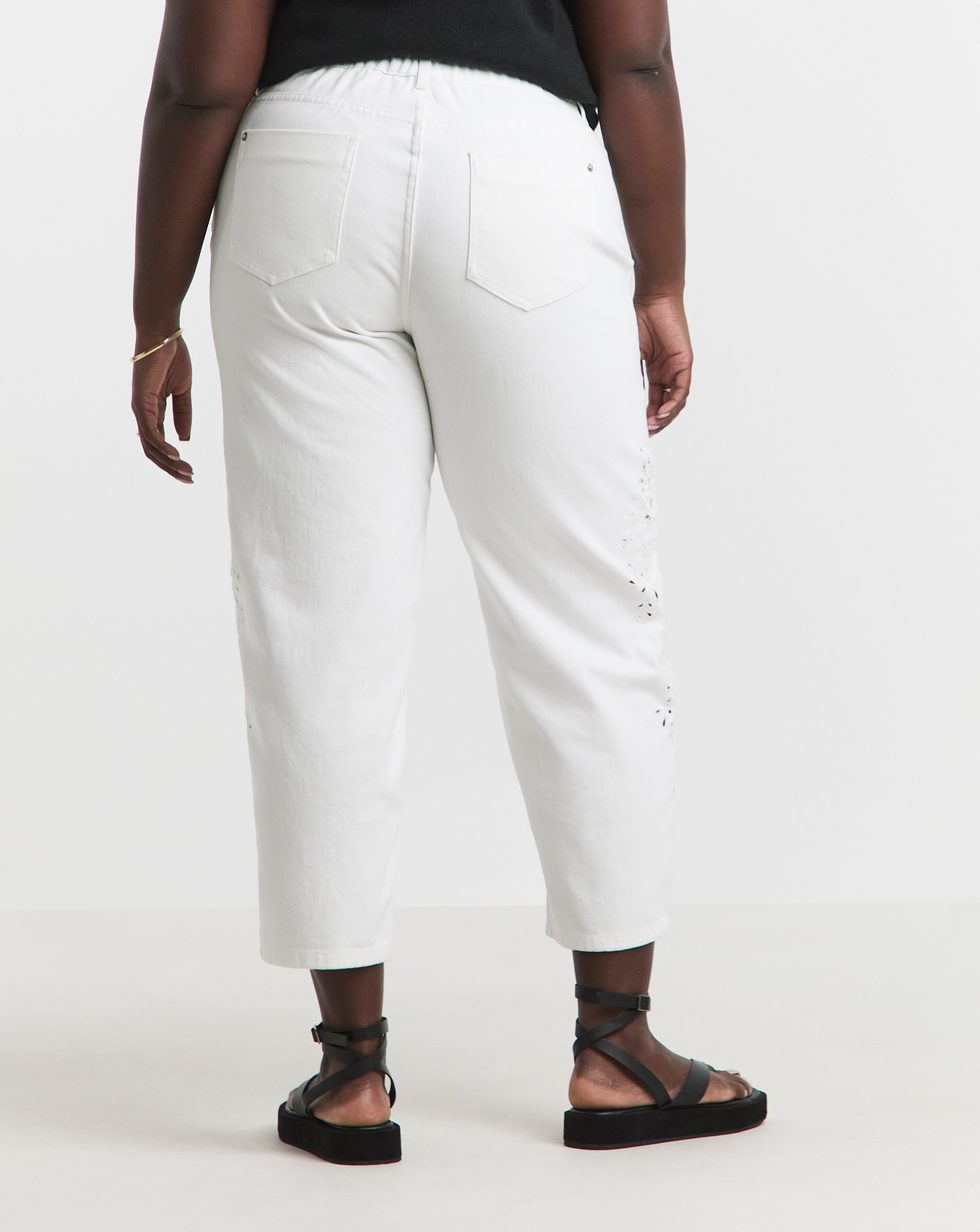 5866-simply-be-white-broderie-detail-barrel-leg-jeans-1.jpg