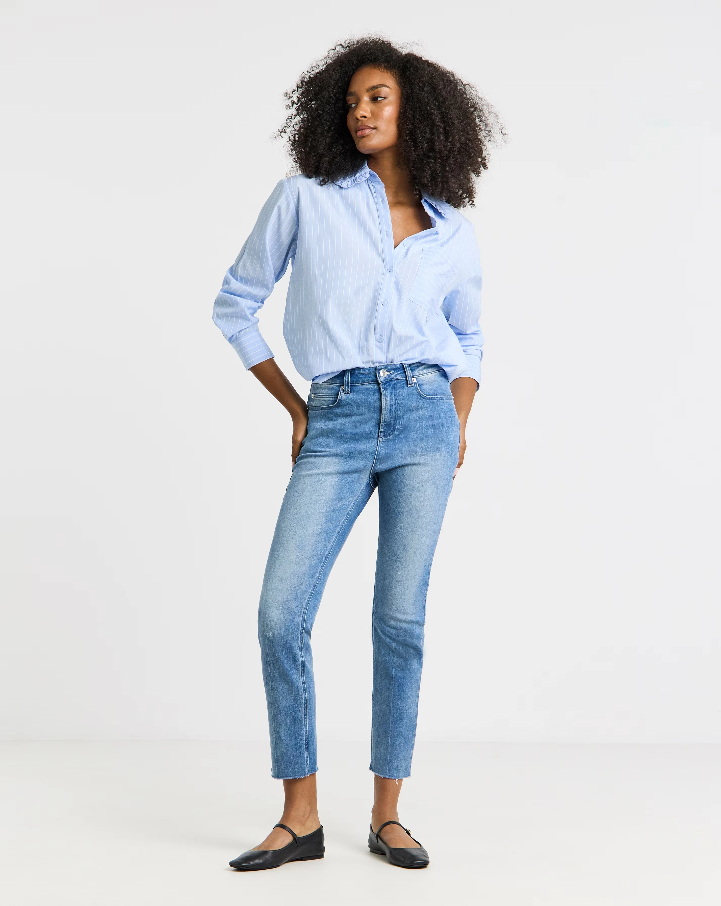 Mid Wash Authentic Finish Ankle Grazer Jeans
