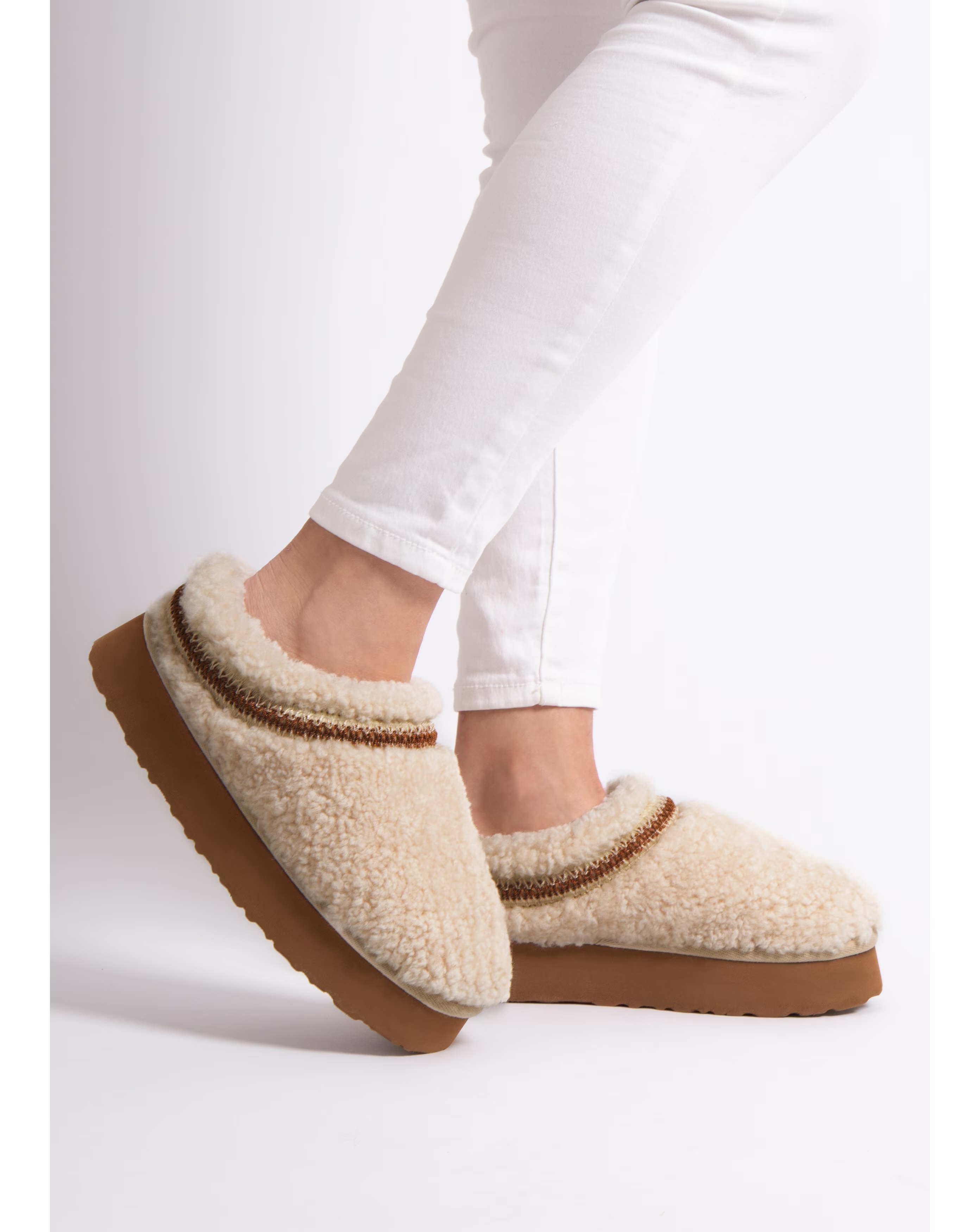 Just Sheepskin Ladies Miley Slippers 1 60720-just-sheepskin-ladies-miley-slippers-1.jpg